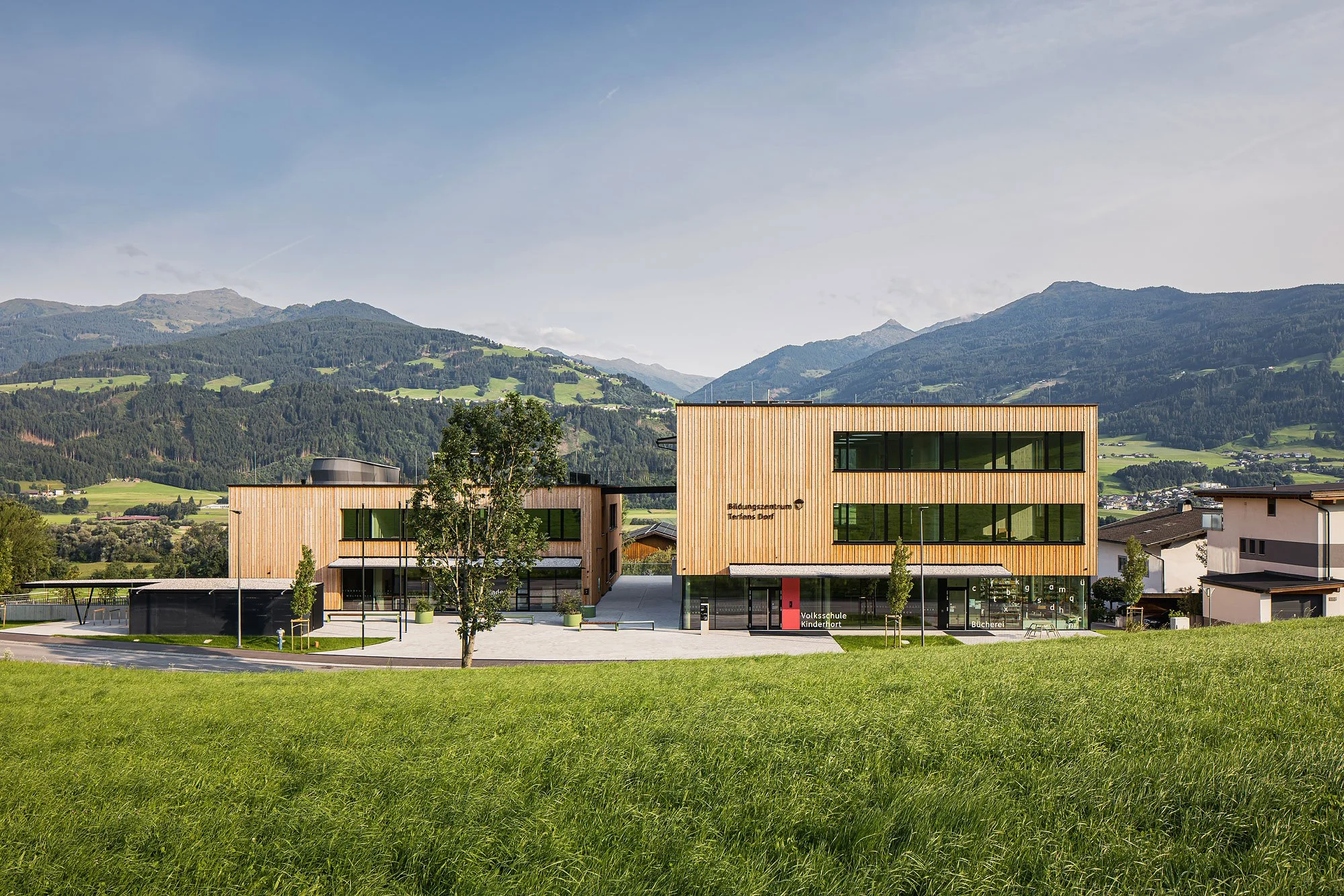 Bildungszentrum Terfens, Terfens, Heinlein Zierl Architekten, Michael Heinlein, Alois Zierl, Christian Flatscher, Architekturfotografie, Fotografie, Architektur, Tirol