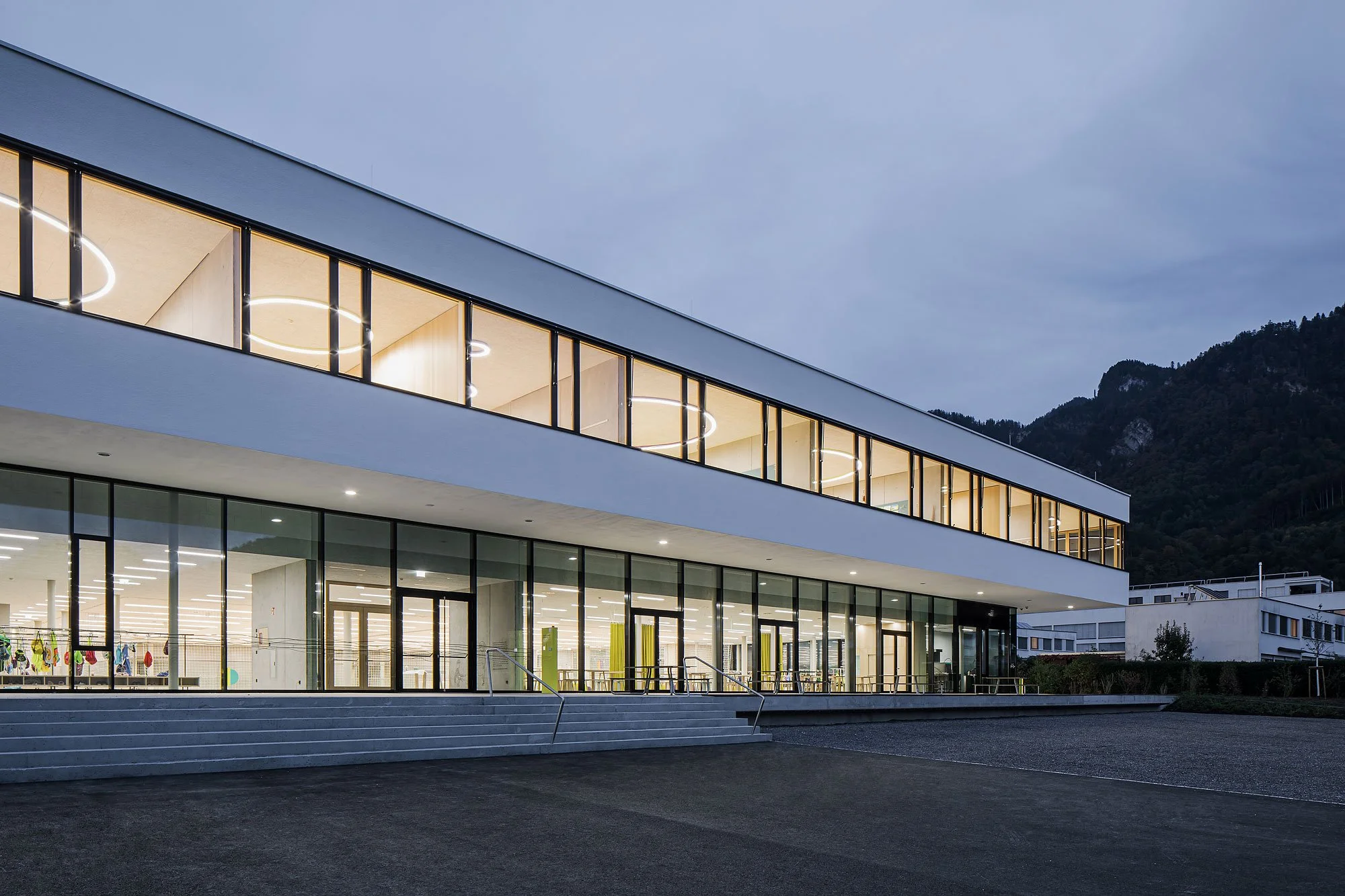 Volksschule Schwefel, Hohenems, Tabernig Zierl Architekten, Martin Tabernig, Alois Zierl, Christian Flatscher, Architekturfotografie, Fotografie, Architektur, Vorarlberg