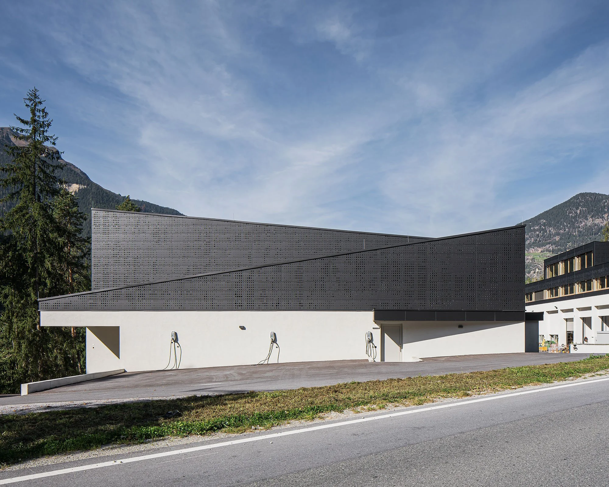 Firmenzentrale Auer Bau, Umhausen, Mario Gasser, Auer Bau, Christian Flatscher, Architekturfotografie, Fotografie, Architektur, Tirol