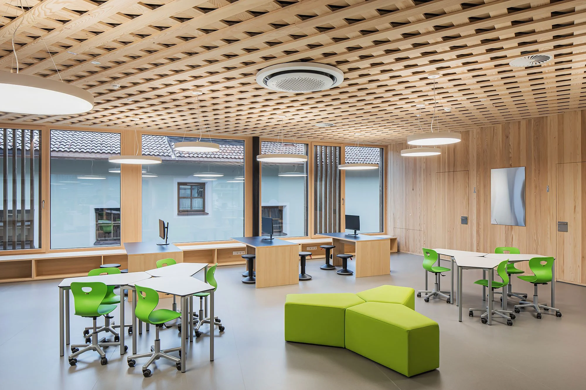 Volksschule Breitenbach, Breitenbach am Inn, Johannes Nägele, Christian Flatscher, Architekturfotografie, Fotografie, Architektur, Tirol