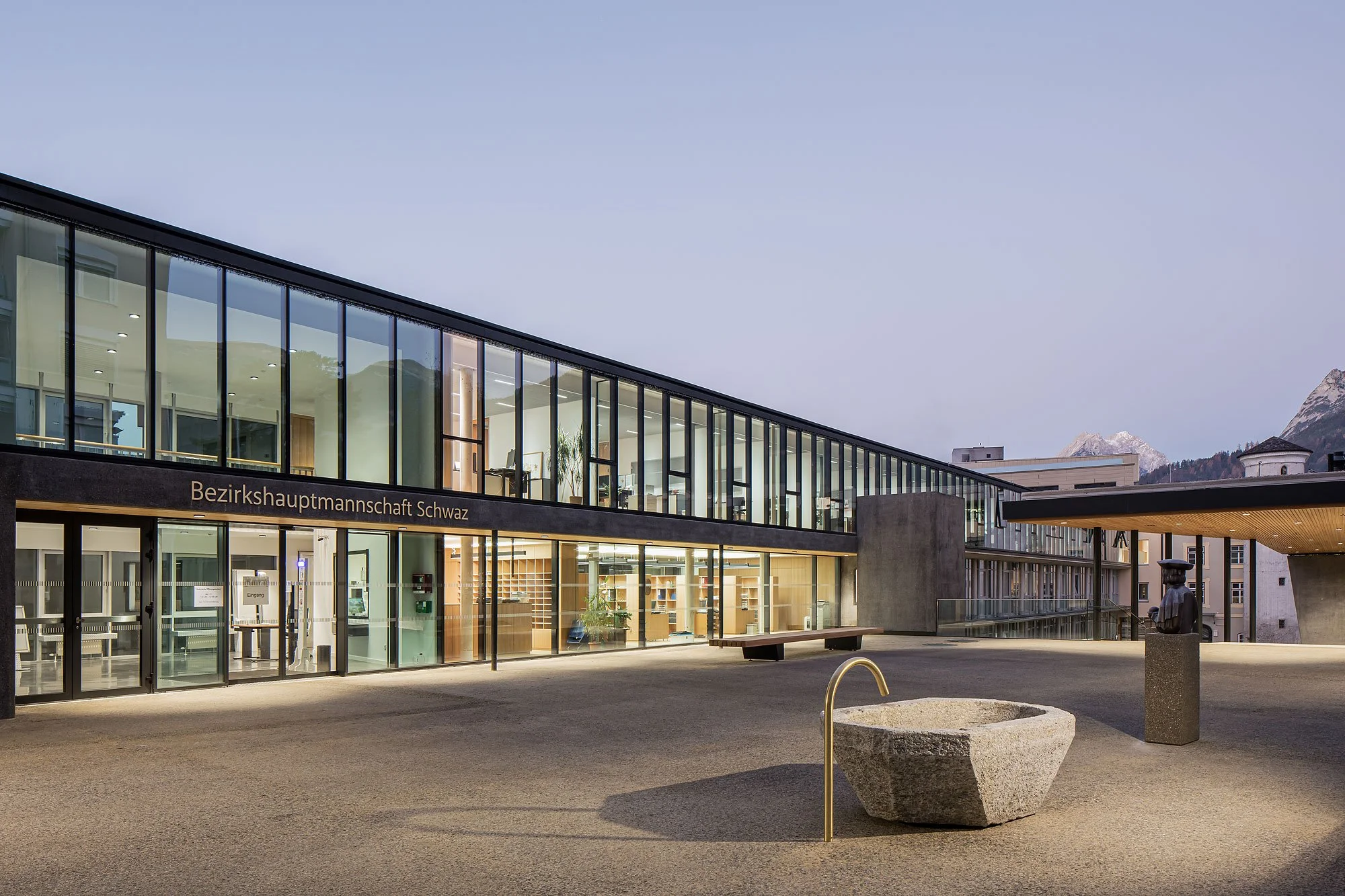 BH Schwaz, Schwaz, Thomas Mathoy Architekten, Christian Flatscher, Architekturfotografie, Fotografie, Architektur, Tirol