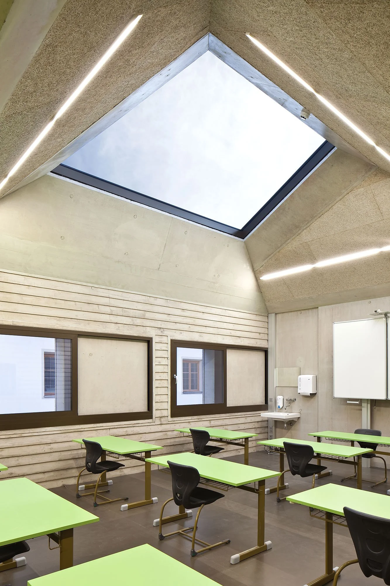 Hauptschule Rattenberg, Rattenberg, Daniel Fügenschuh, Christian Flatscher, Architekturfotografie, Fotografie, Architektur, Tirol