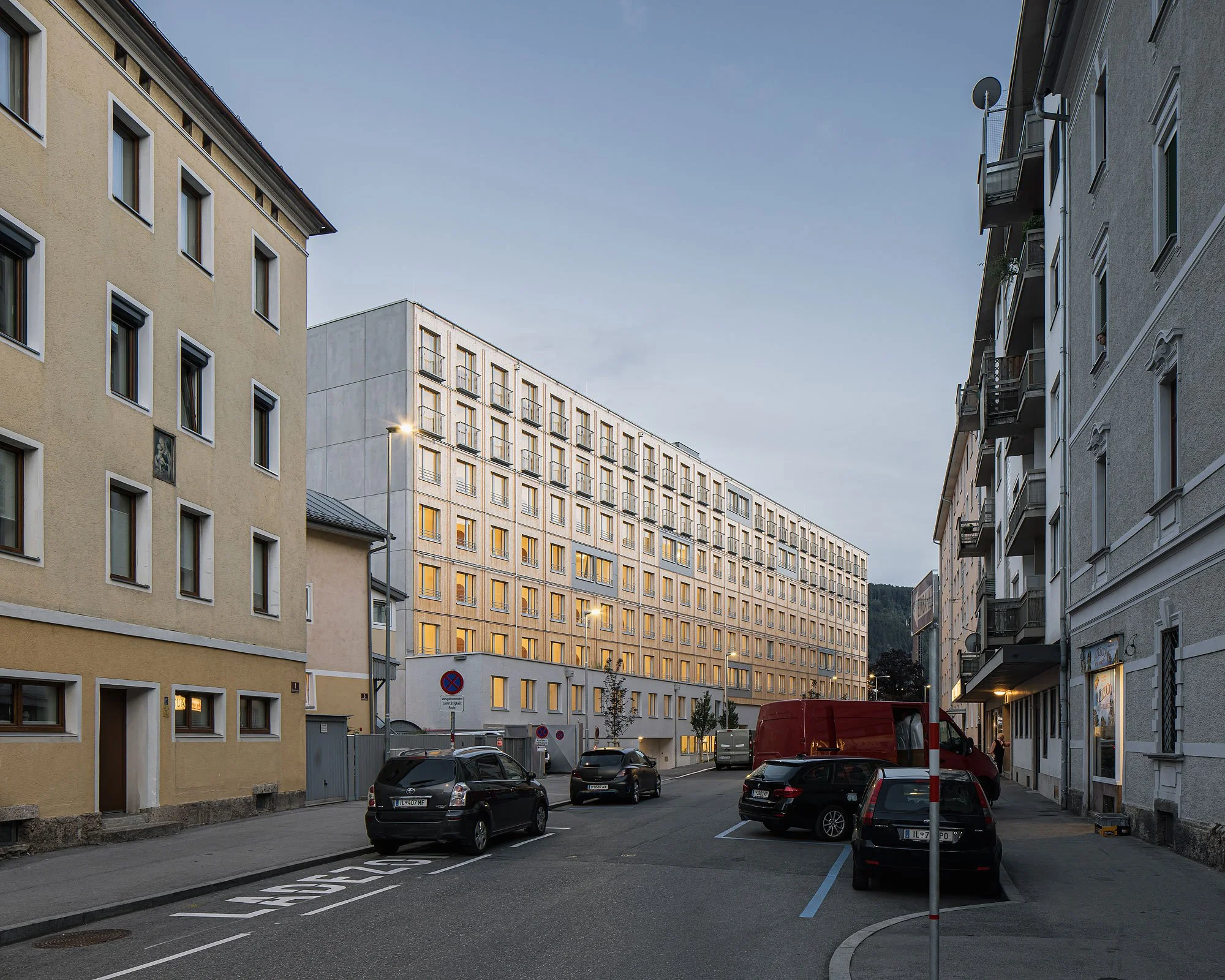 Gästehaus für Studierende, Innsbruck, Betina Hanel, Gerhard Manzl, Rubner Holzbau, Christian Flatscher, Architekturfotografie, Fotografie, Architektur, Tirol