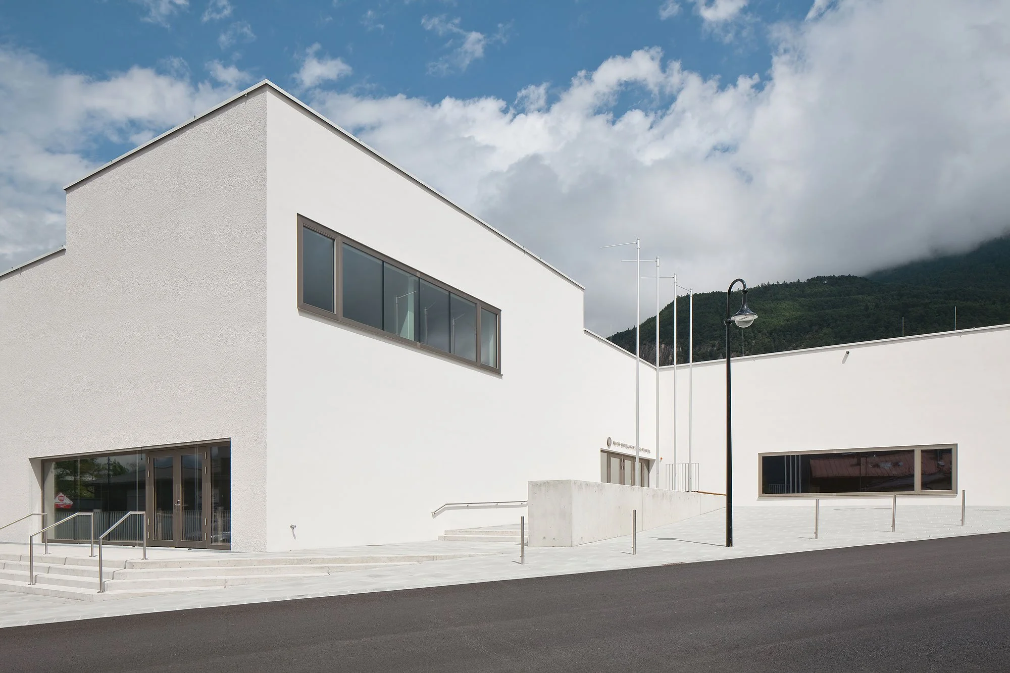 Veranstaltungszentrum B4, Zirl, Wolf Architektur, Christian Flatscher, Architekturfotografie, Fotografie, Architektur, Tirol