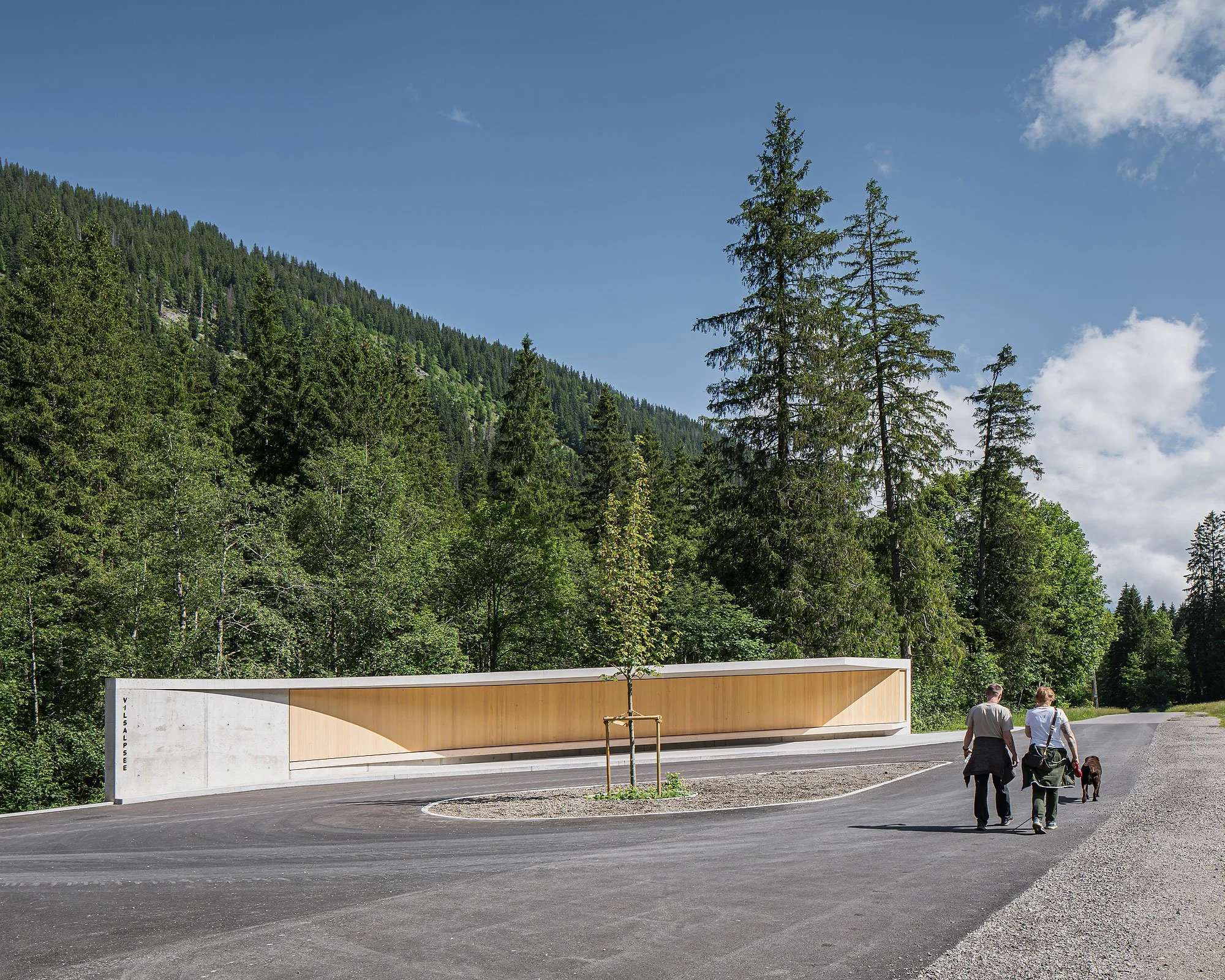 Haltestelle Vilsalpsee, Tannheim, Mario Gasser, Christian Flatscher, Architekturfotografie, Fotografie, Architektur, Tirol