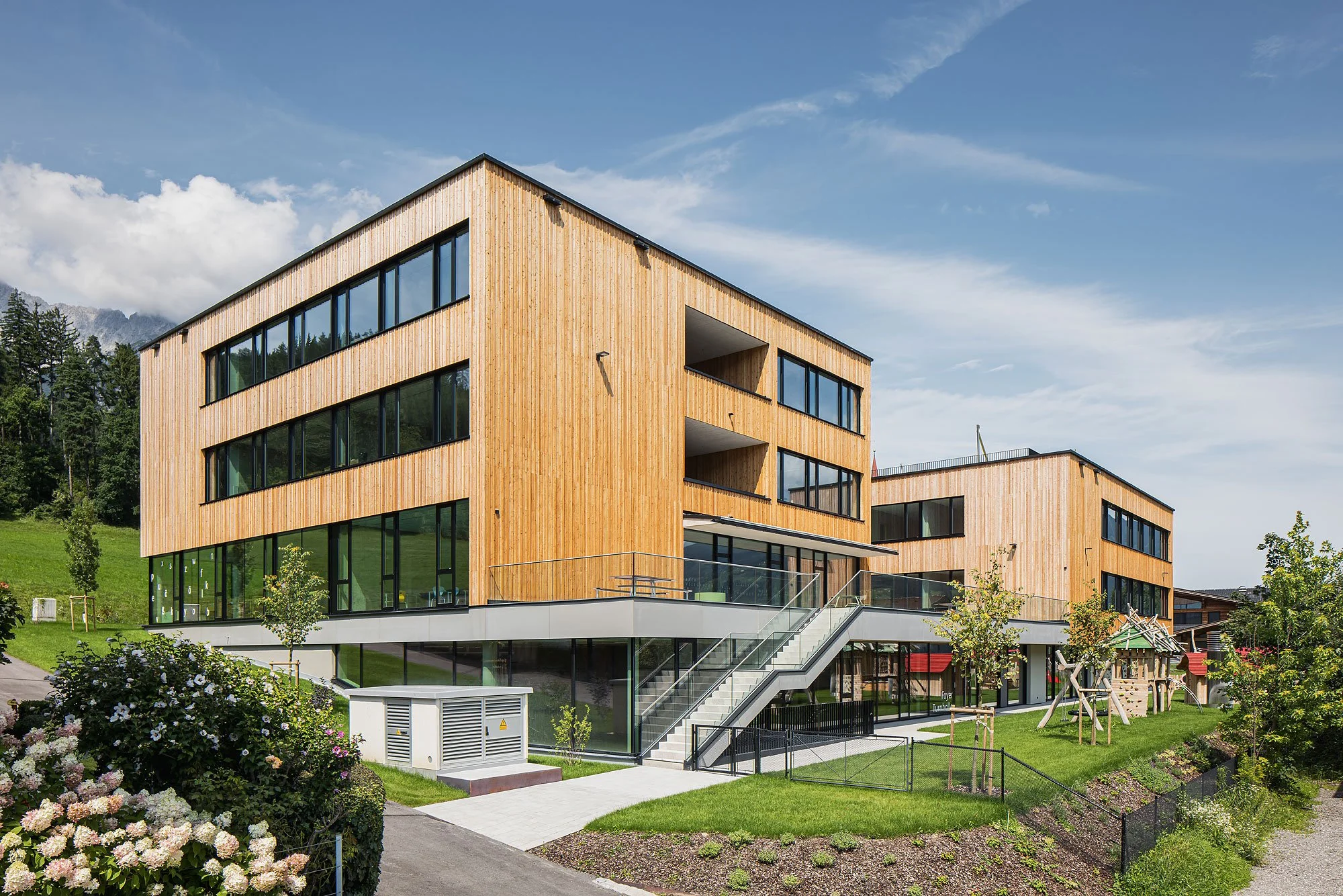 Bildungszentrum Terfens, Terfens, Heinlein Zierl Architekten, Michael Heinlein, Alois Zierl, Christian Flatscher, Architekturfotografie, Fotografie, Architektur, Tirol