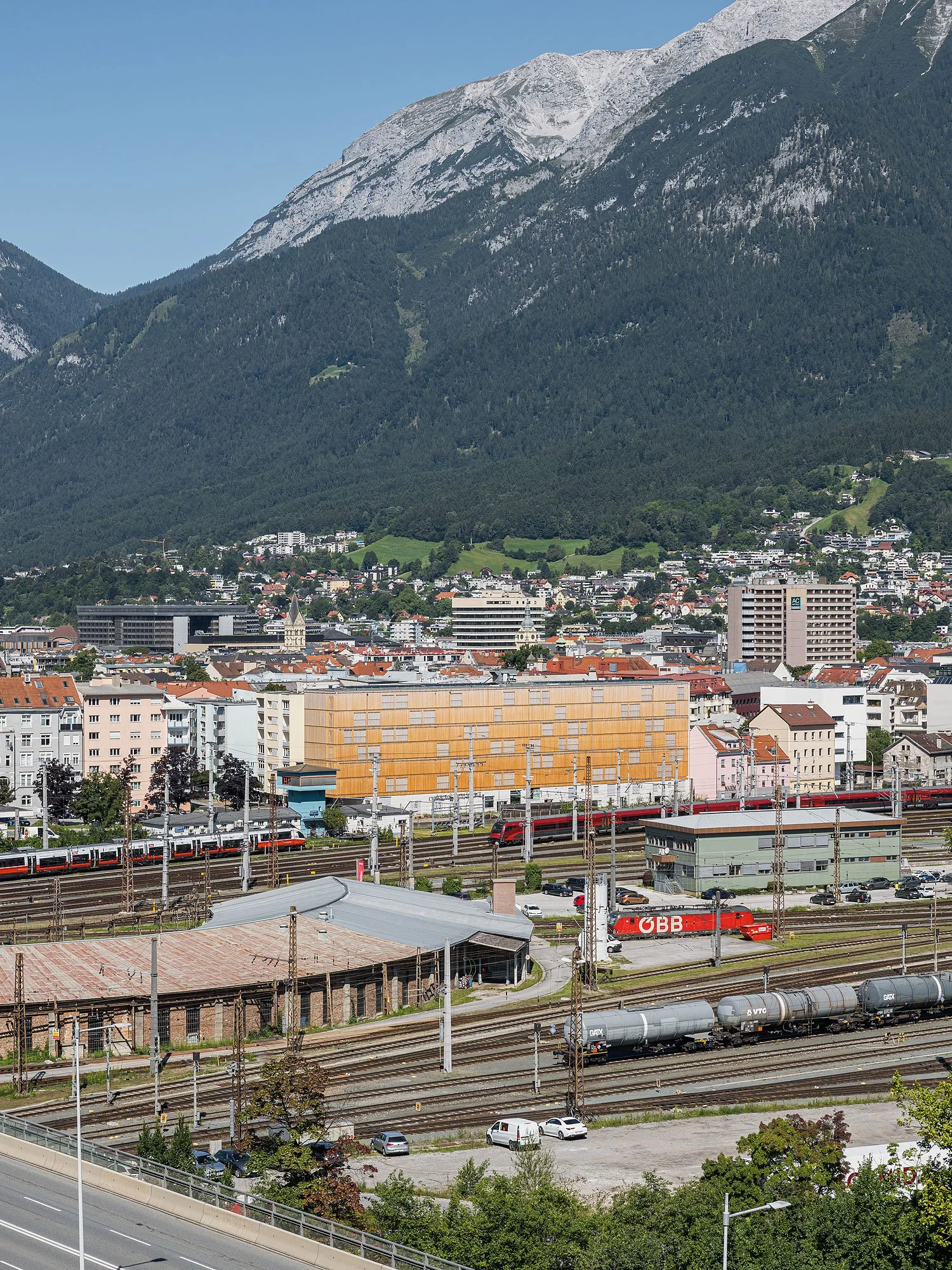 Gästehaus für Studierende, Innsbruck, Betina Hanel, Gerhard Manzl, Rubner Holzbau, Christian Flatscher, Architekturfotografie, Fotografie, Architektur, Tirol