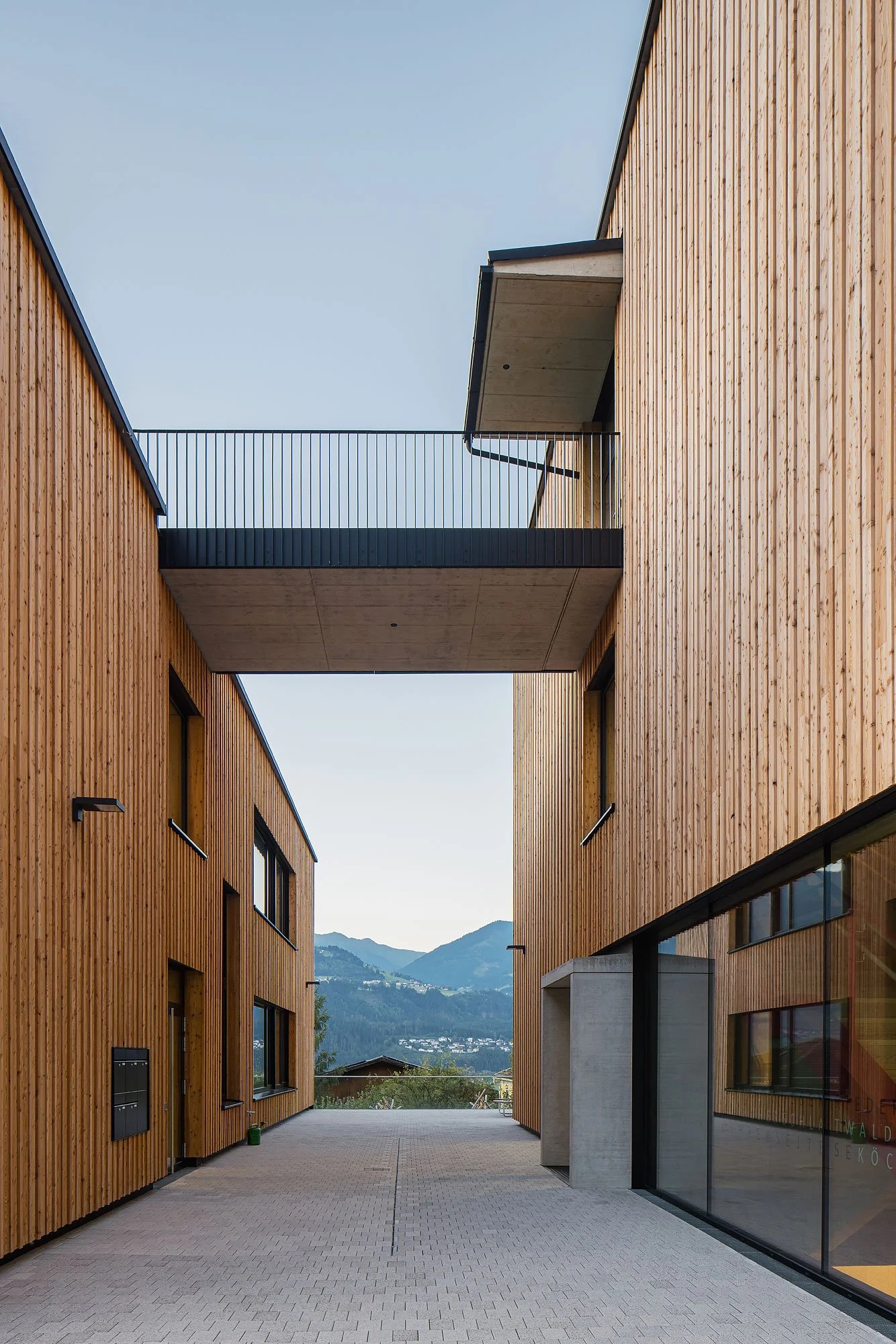 Bildungszentrum Terfens, Terfens, Heinlein Zierl Architekten, Michael Heinlein, Alois Zierl, Christian Flatscher, Architekturfotografie, Fotografie, Architektur, Tirol