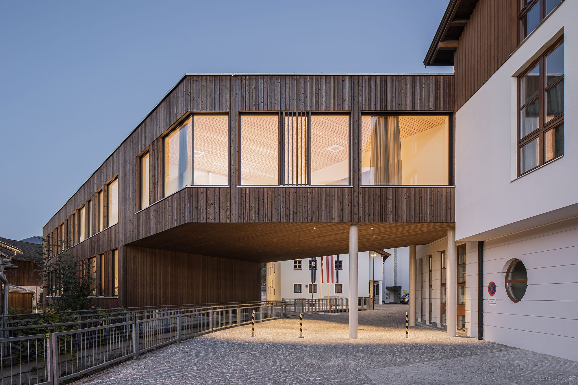 Volksschule Breitenbach, Breitenbach am Inn, Johannes Nägele, Christian Flatscher, Architekturfotografie, Fotografie, Architektur, Tirol