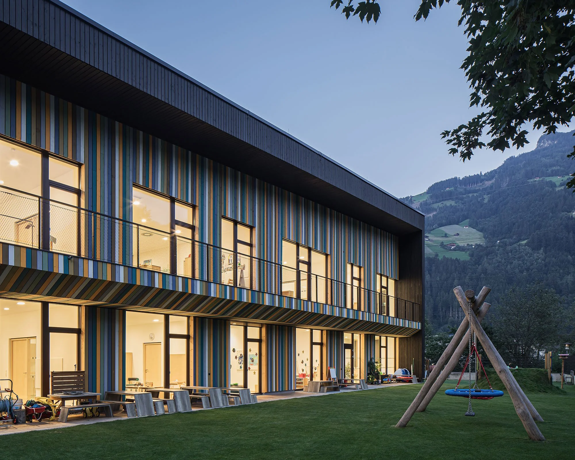 Kindergarten Schwendau, Schwendau, Studio 23 Architektur, Christian Flatscher, Architekturfotografie, Fotografie, Architektur, Tirol