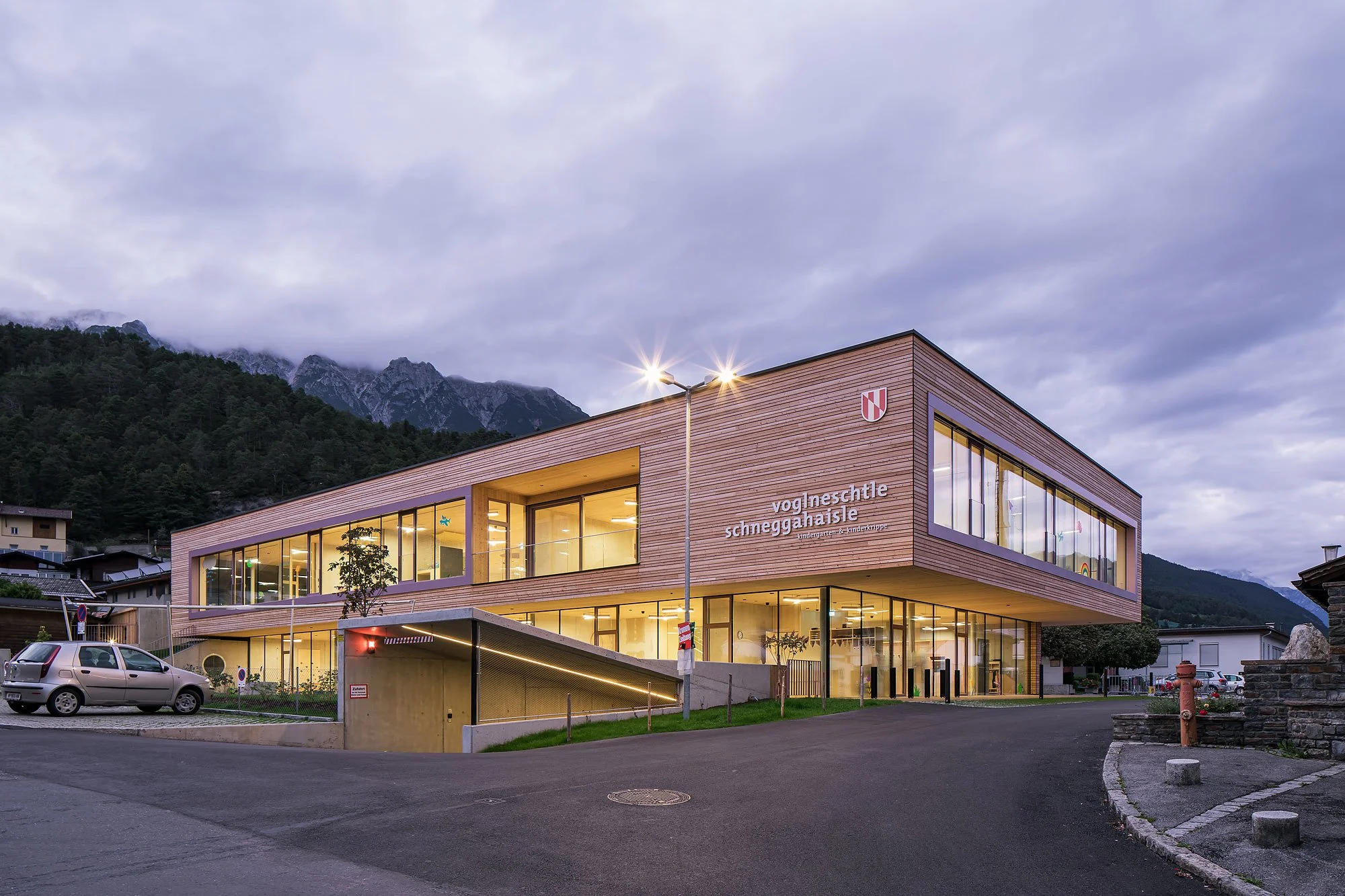 Kindergarten Tarrenz, Tarrenz, Tabernig Zierl Architekten, Martin Tabernig, Alois Zierl, Christian Flatscher, Architekturfotografie, Fotografie, Architektur, Tirol