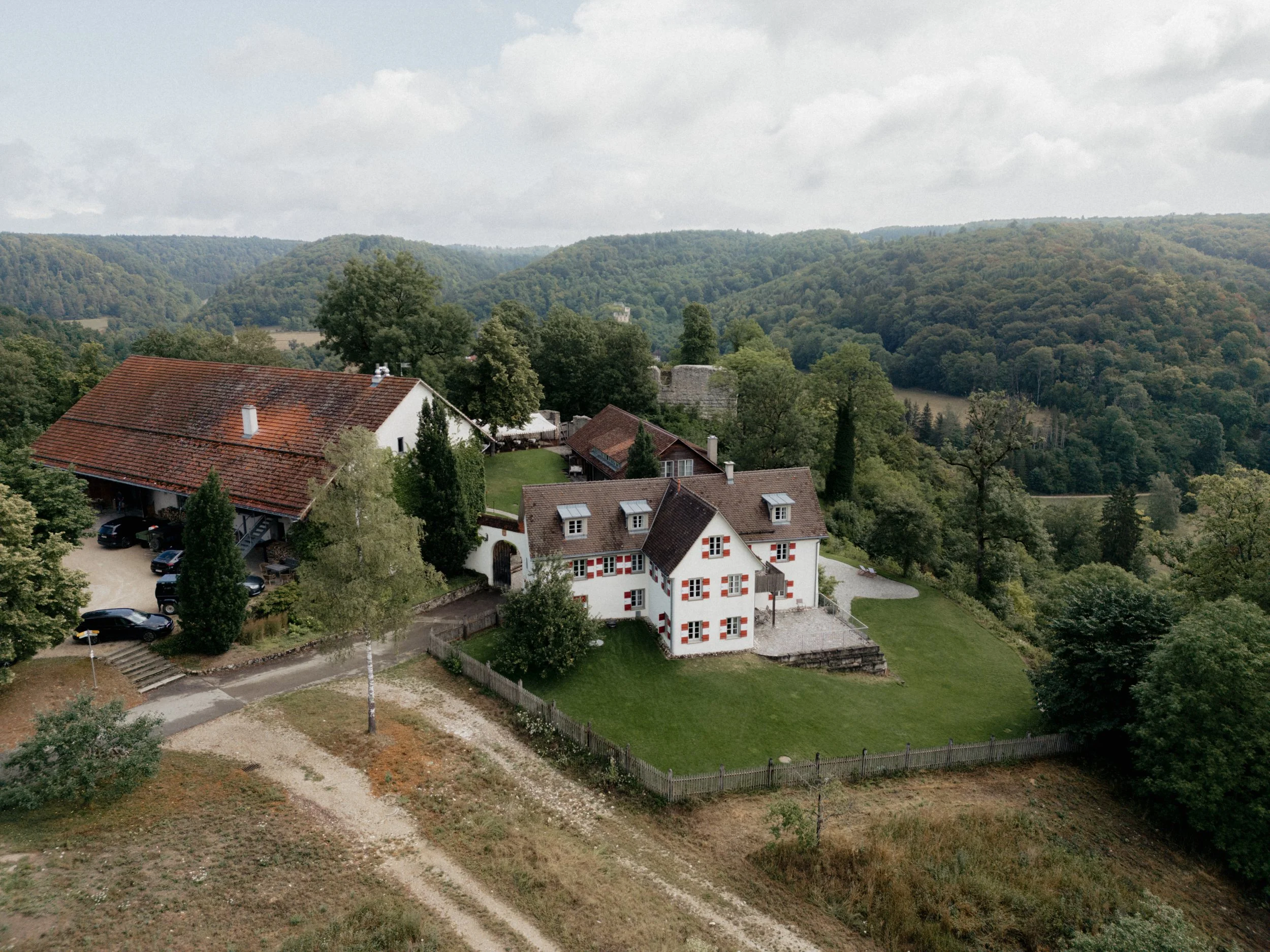HOFGUT MAISENBURG.