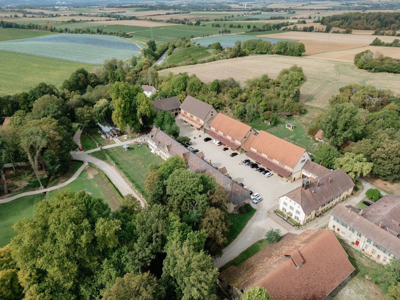 SCHLOSSGUT LAUTENBACH, OEDHEIM.