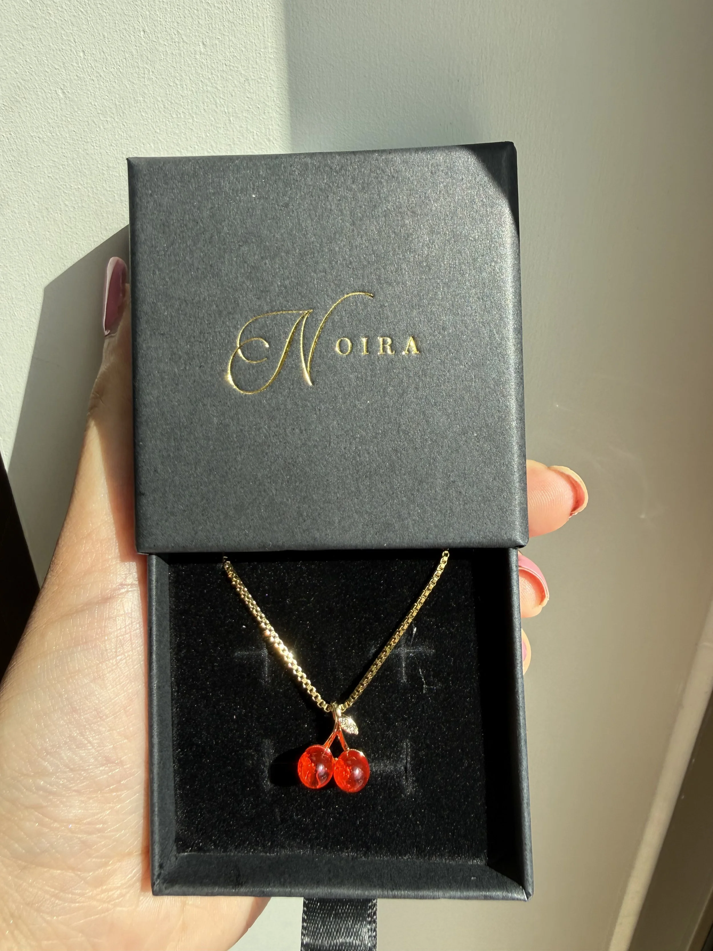 CERISE NECKLACE