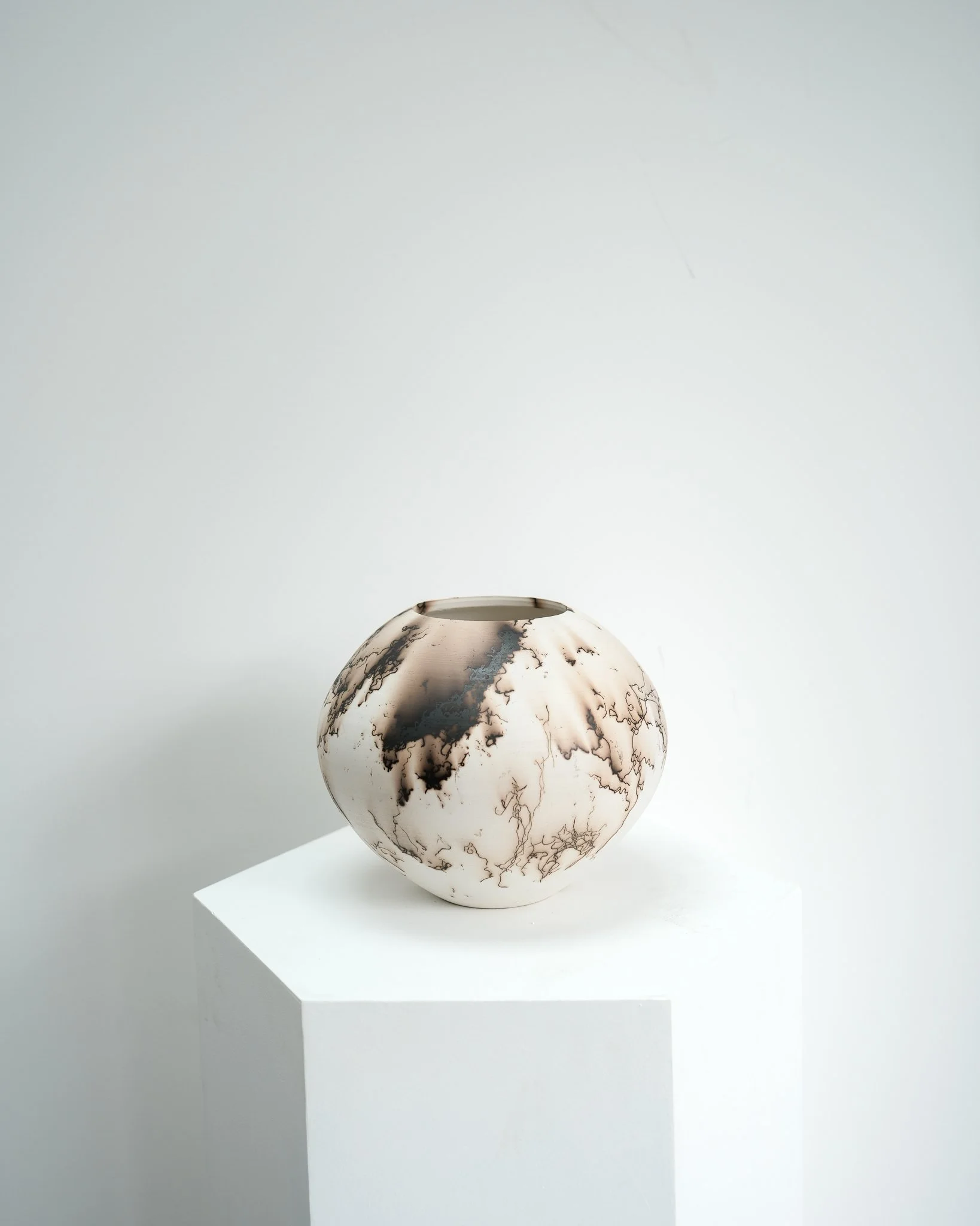 Horse hair raku moon jar | Roz Wallis