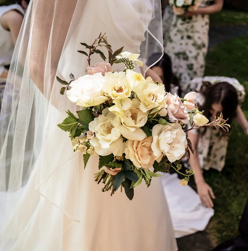 June wedding bouquet
