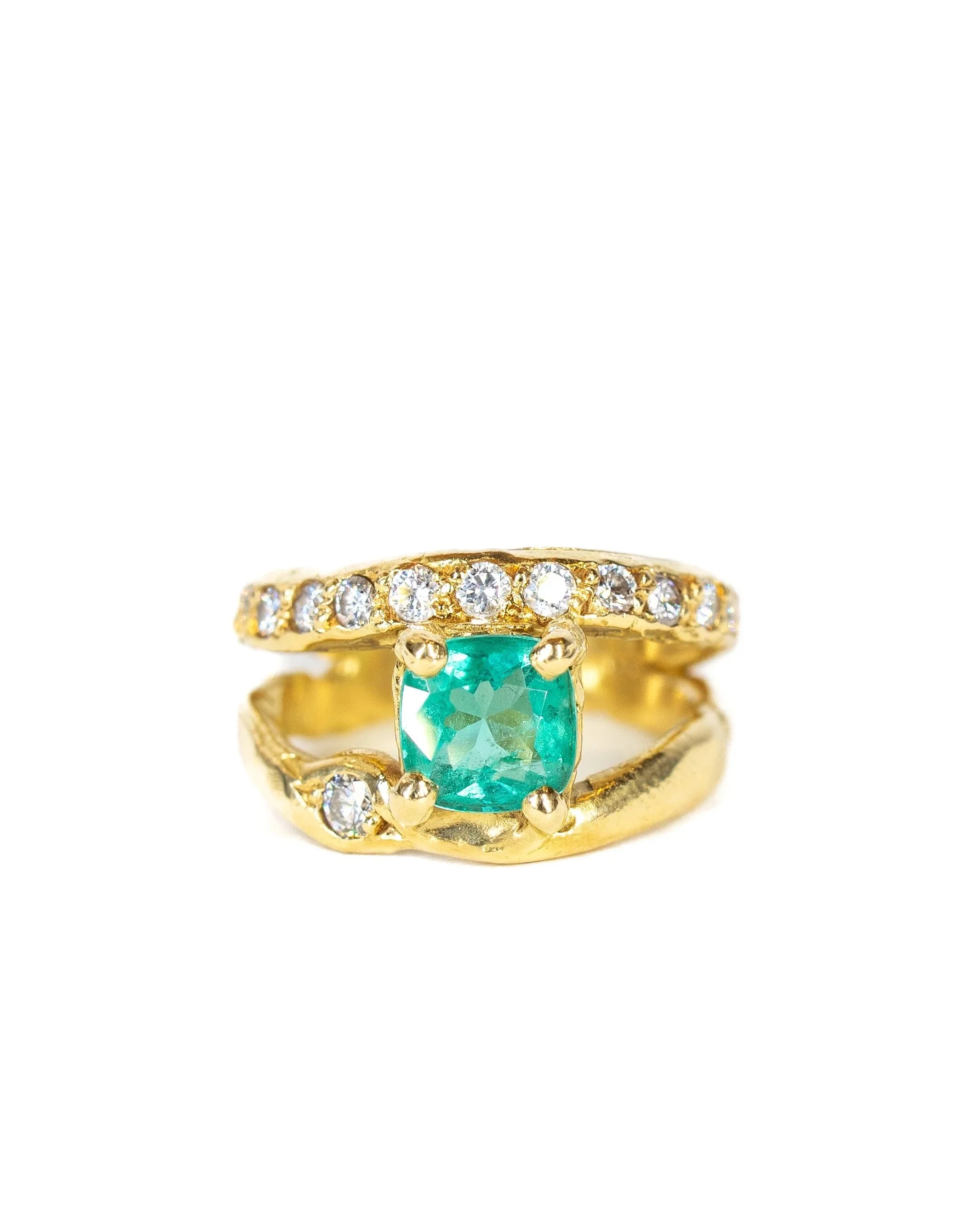 Ring-curios-emerald-diamonds-anaisc-1.jpg