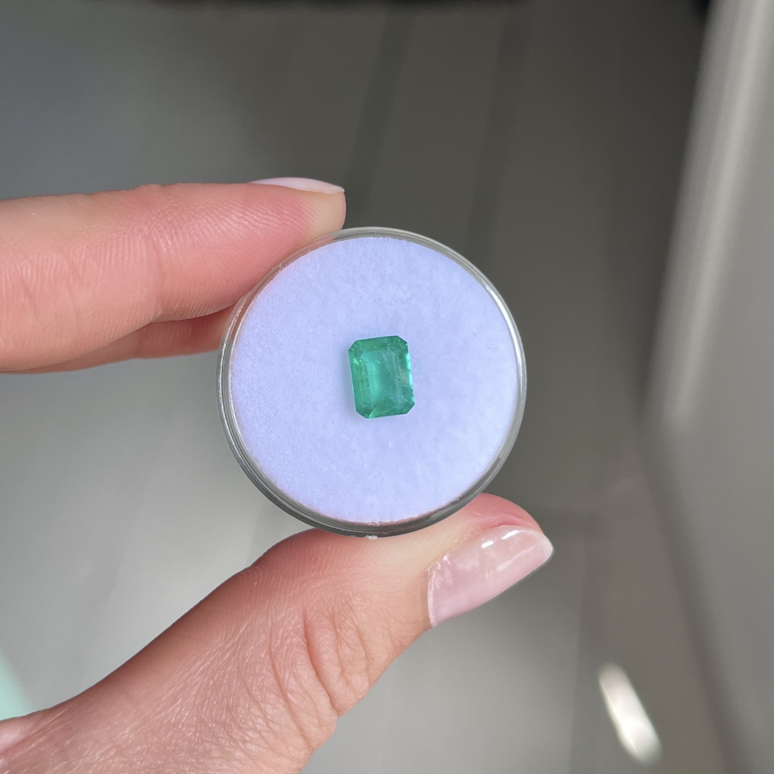 Emerald, 0.96 carats