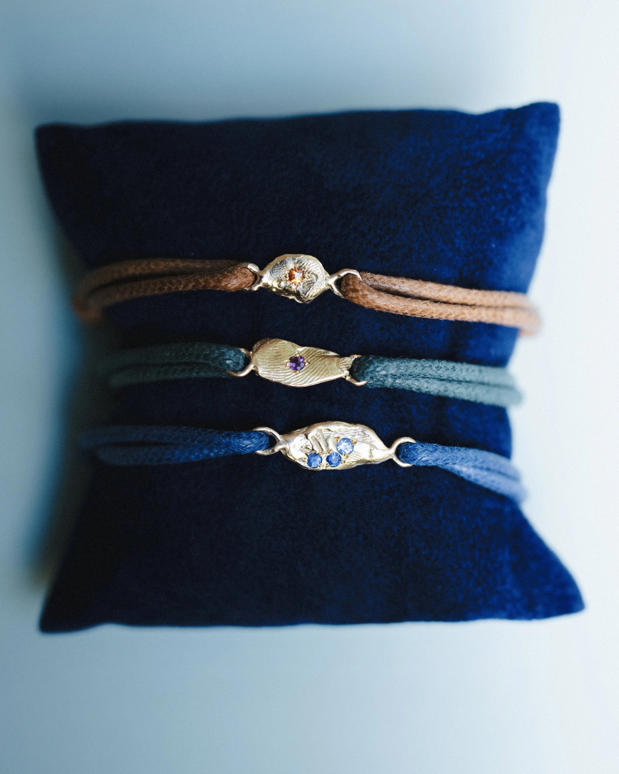 Kisskiss Sapphire Bracelet - Anaisc - 1.jpg