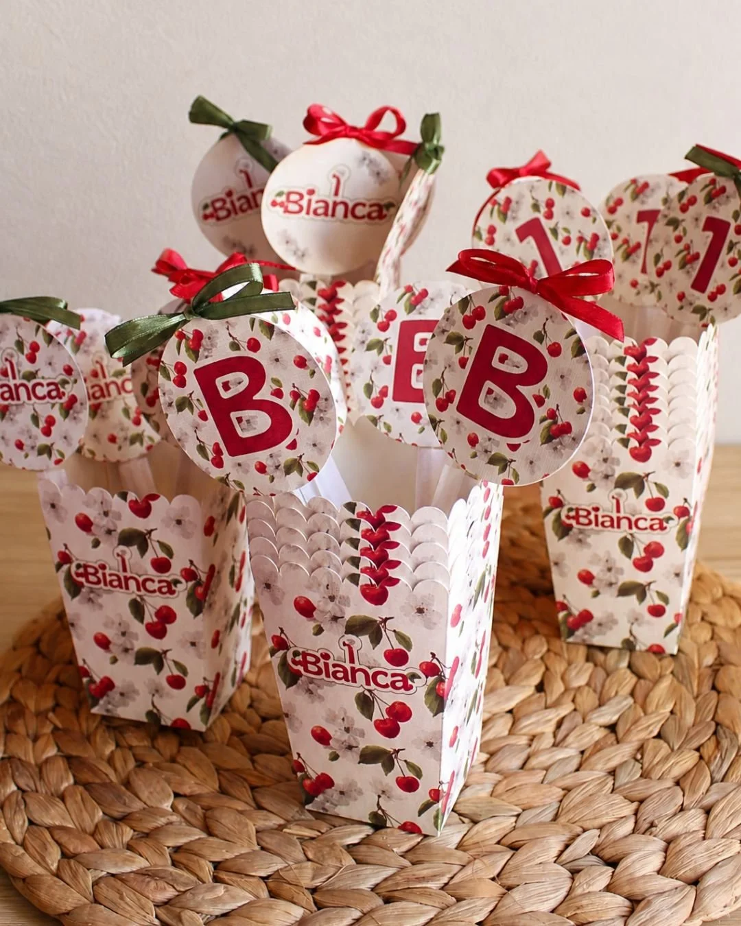 Scatoline per pop corn e topper a tema ciliegie