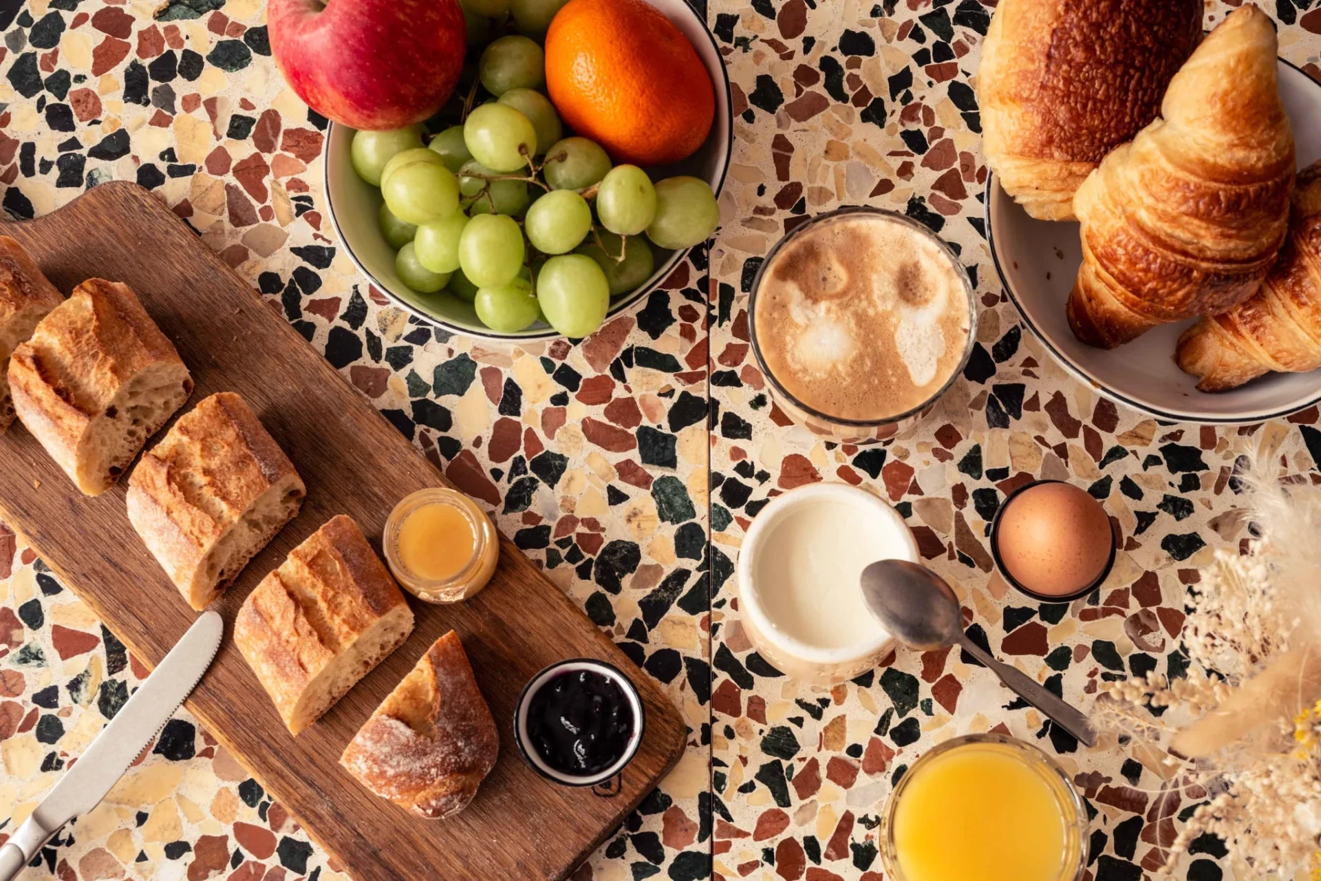 Buffet breakfast served in the lobby of the Maison Traversière