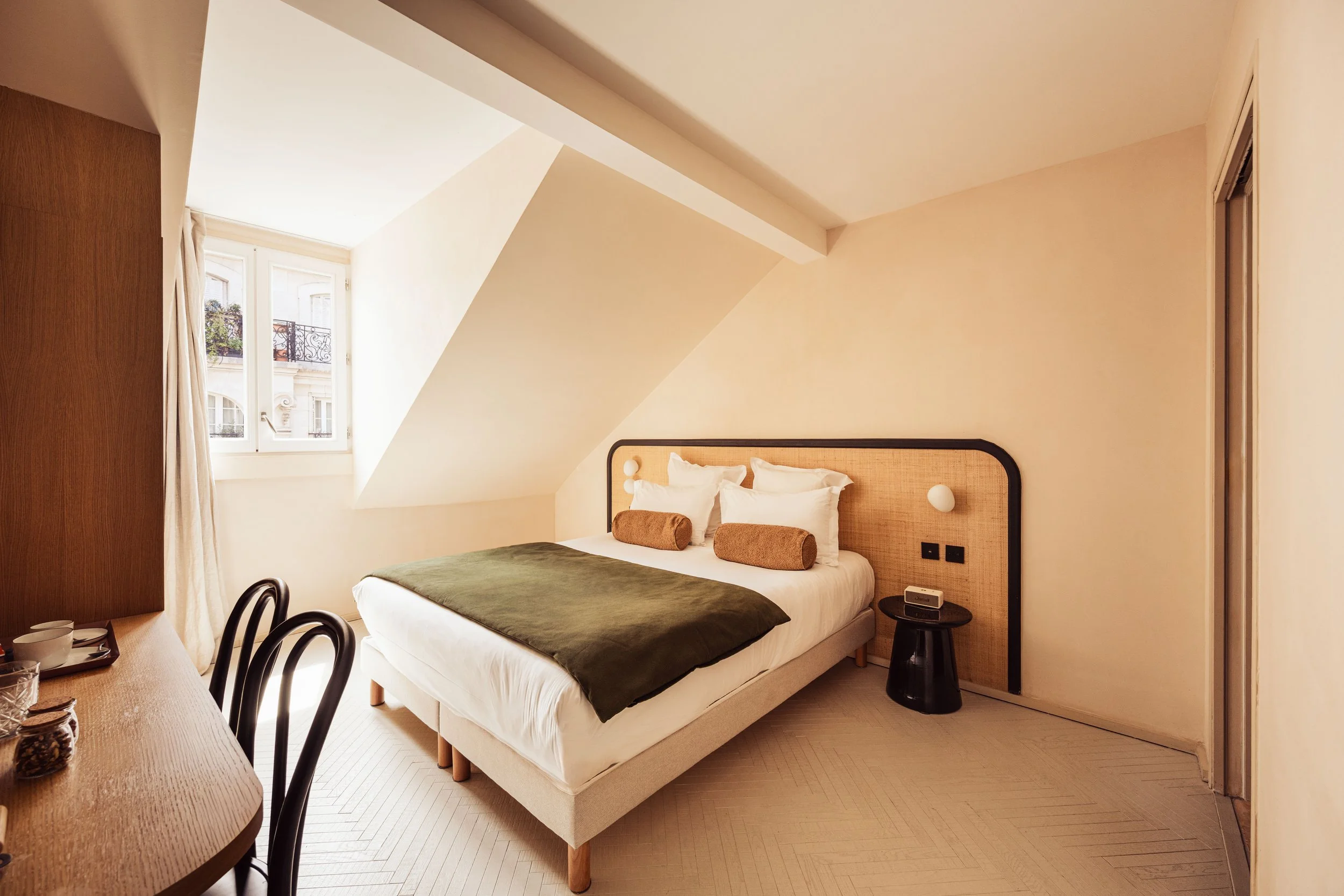 La Grande Parisienne Room, 16–19 m², 160-cm bed – Maison Traversière