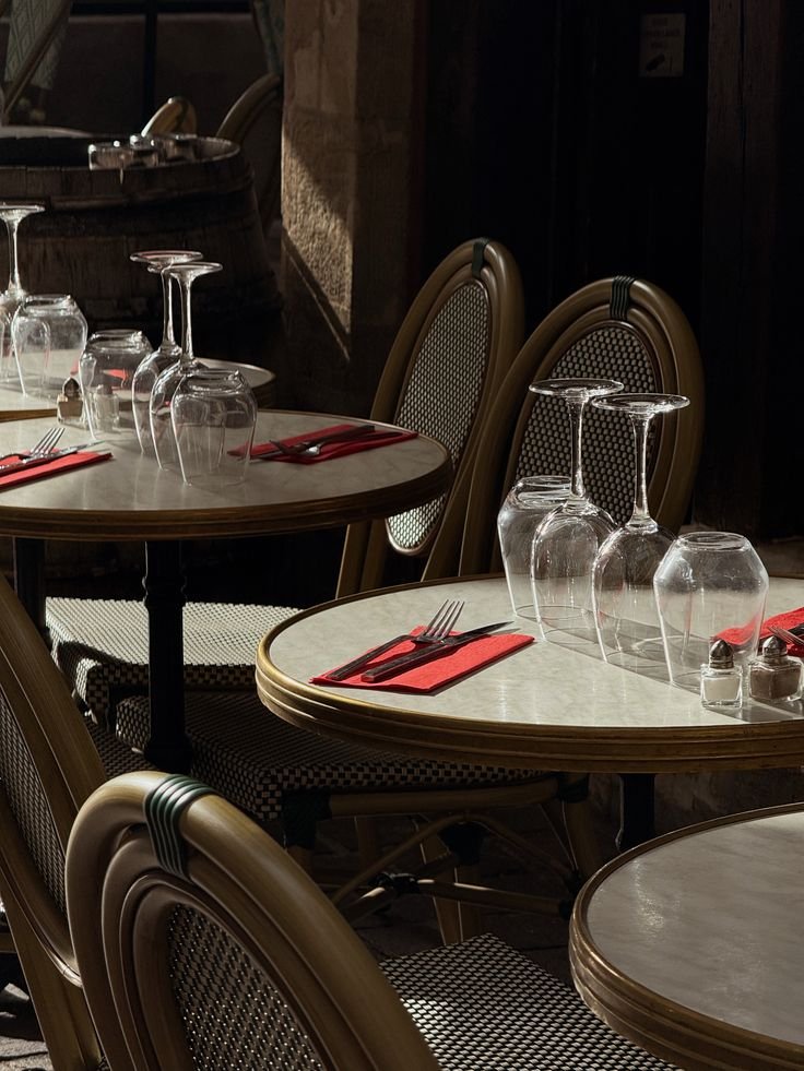 Dating Bar