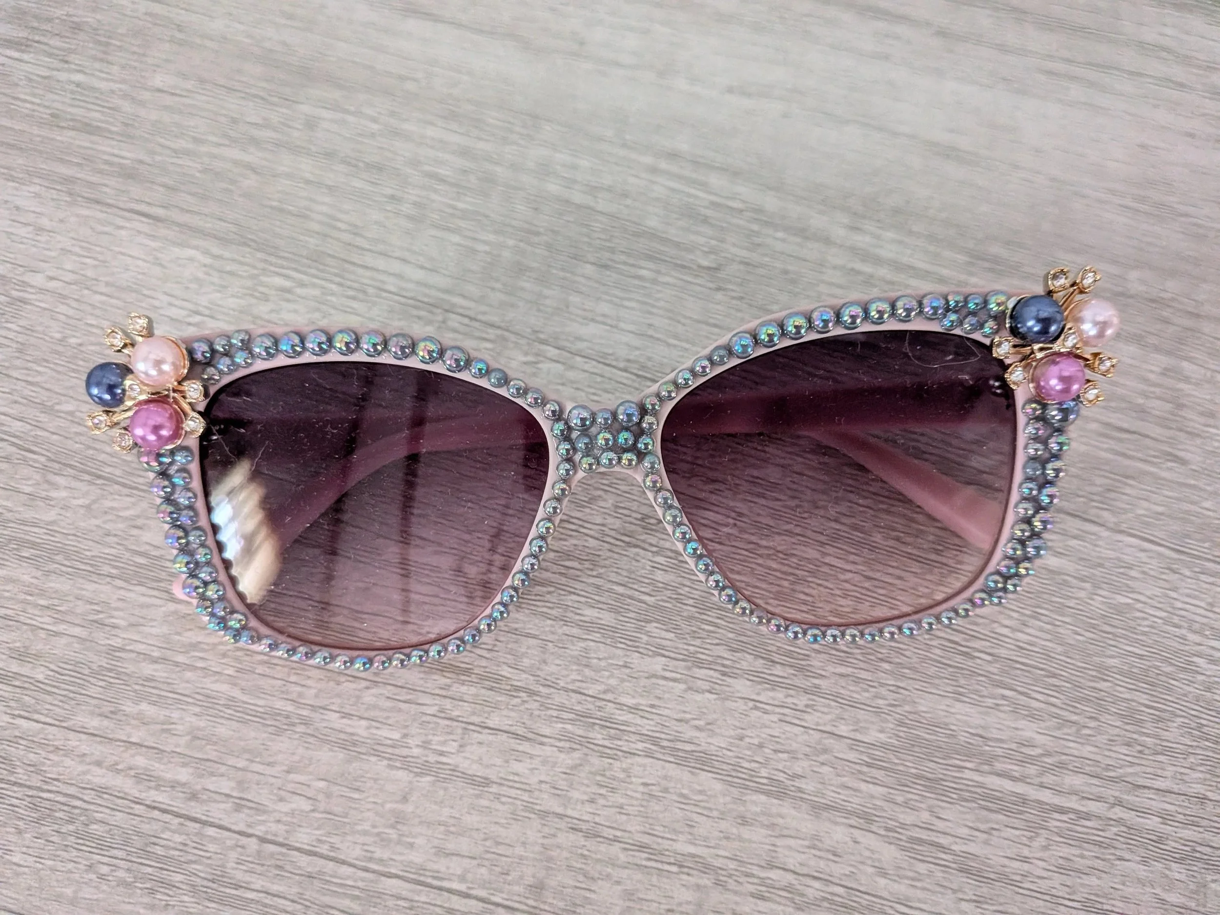 Pearl Sunnies