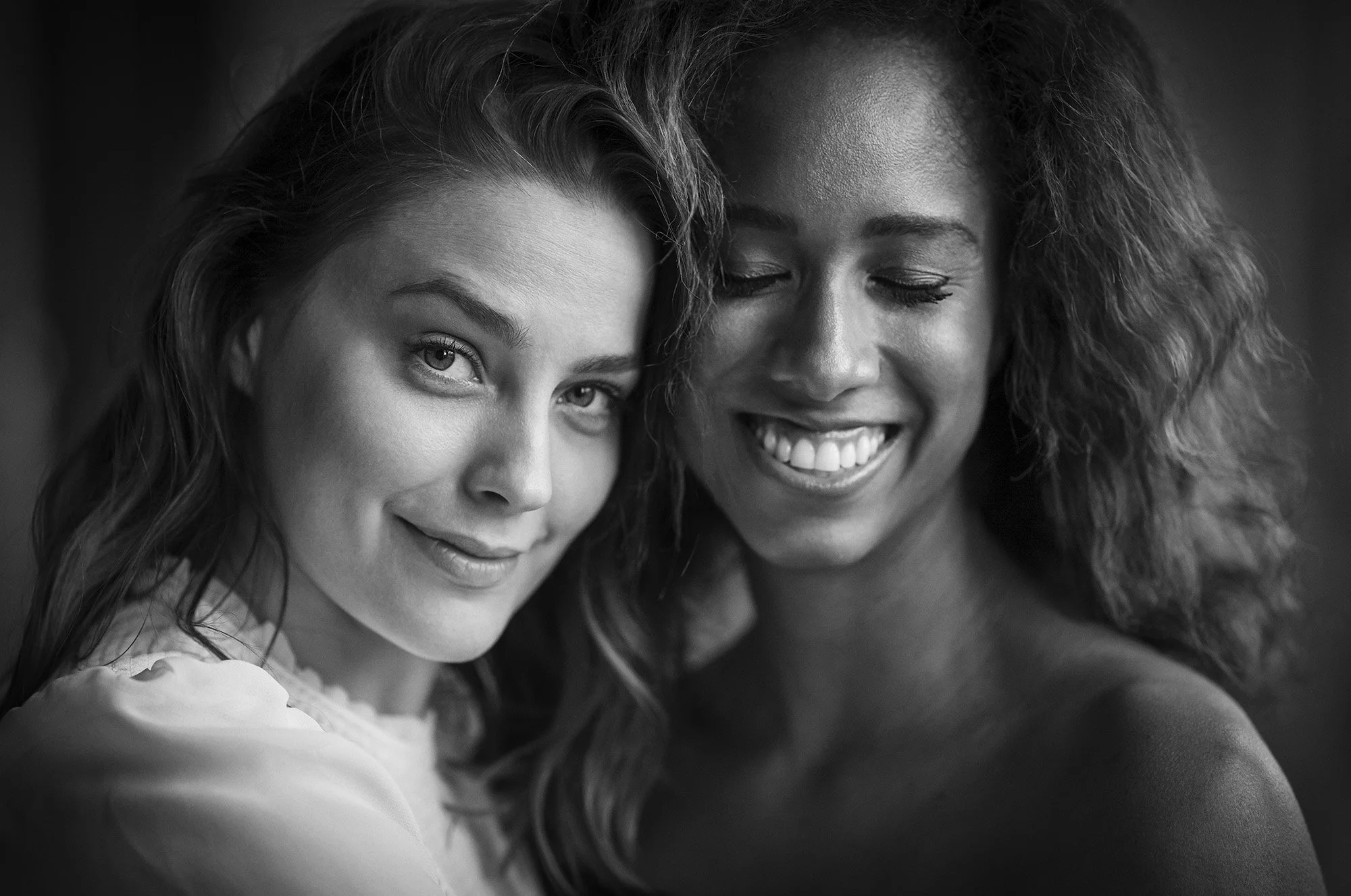 Alison and Alicia Radio City 1014712.jpg