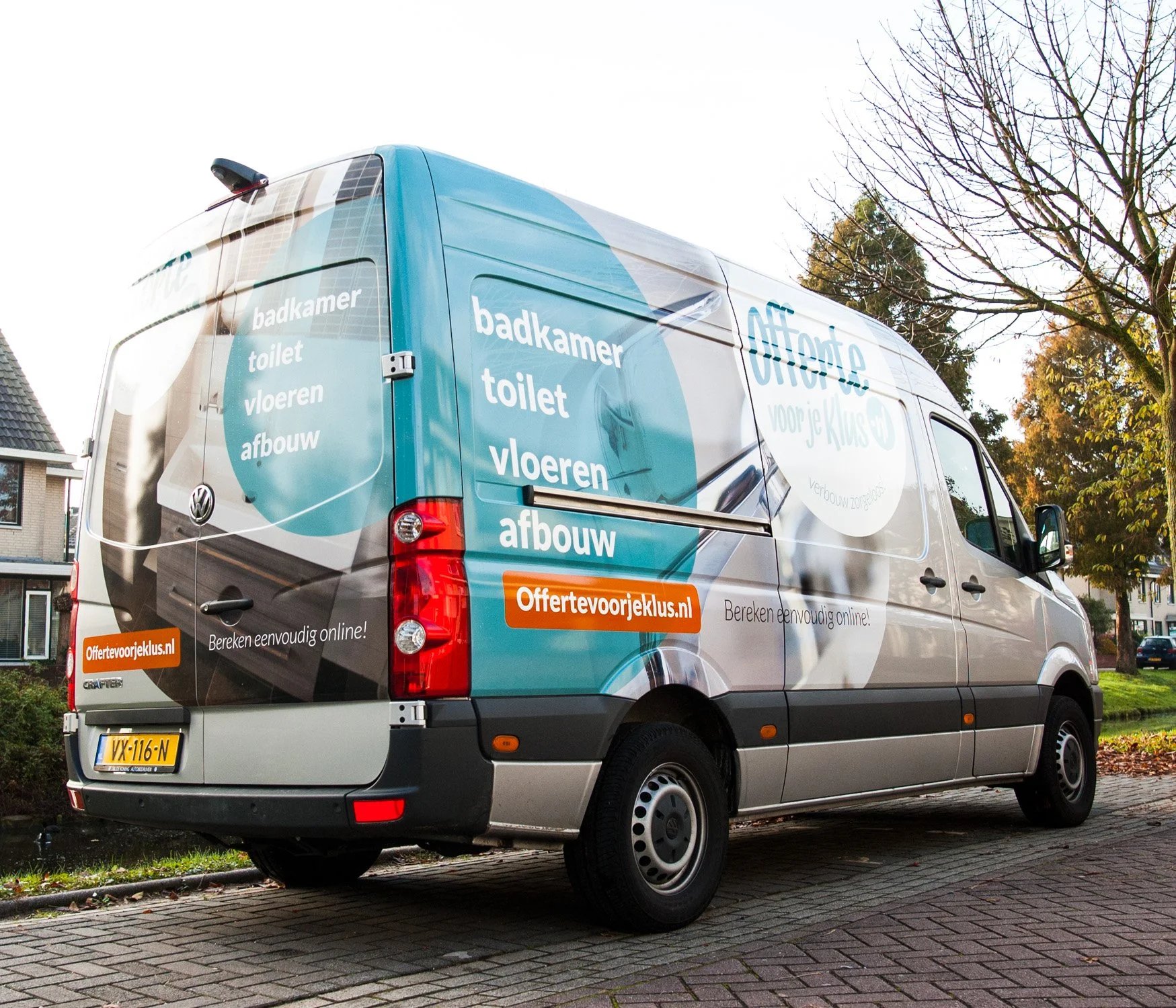 Busbelettering voor Offertevoorjeklus.nl