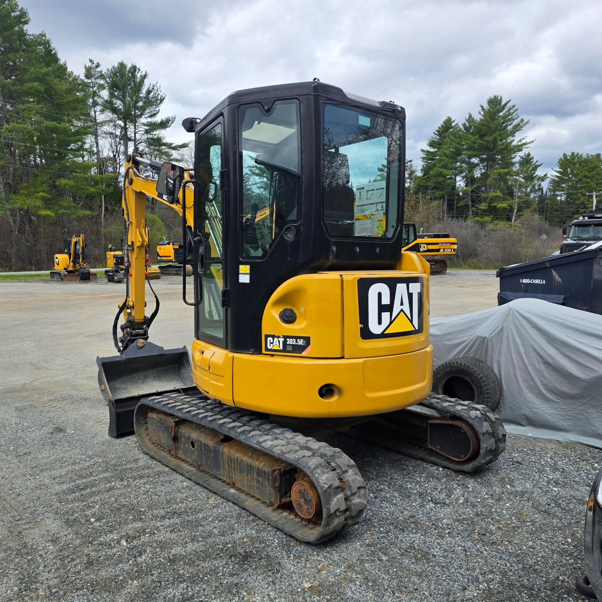 CAT 303.5E2 CR MINI EXCAVATOR