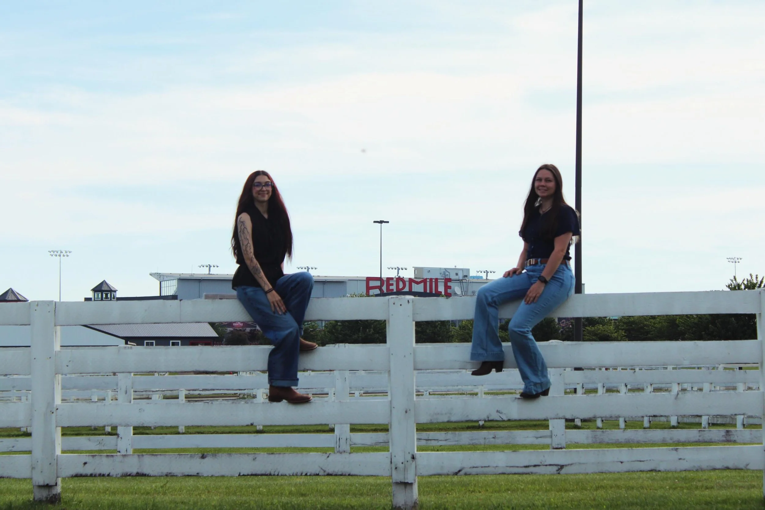 Hey Yall, Railbird Weekend is here! 🤠
Since we are right across the street from festival grounds, we want to share a few friendly reminders:
🚗 Expect heavy traffic on Red Mile Road throughout the weekend. Be sure to plan ahead if you&rsquo;re headi