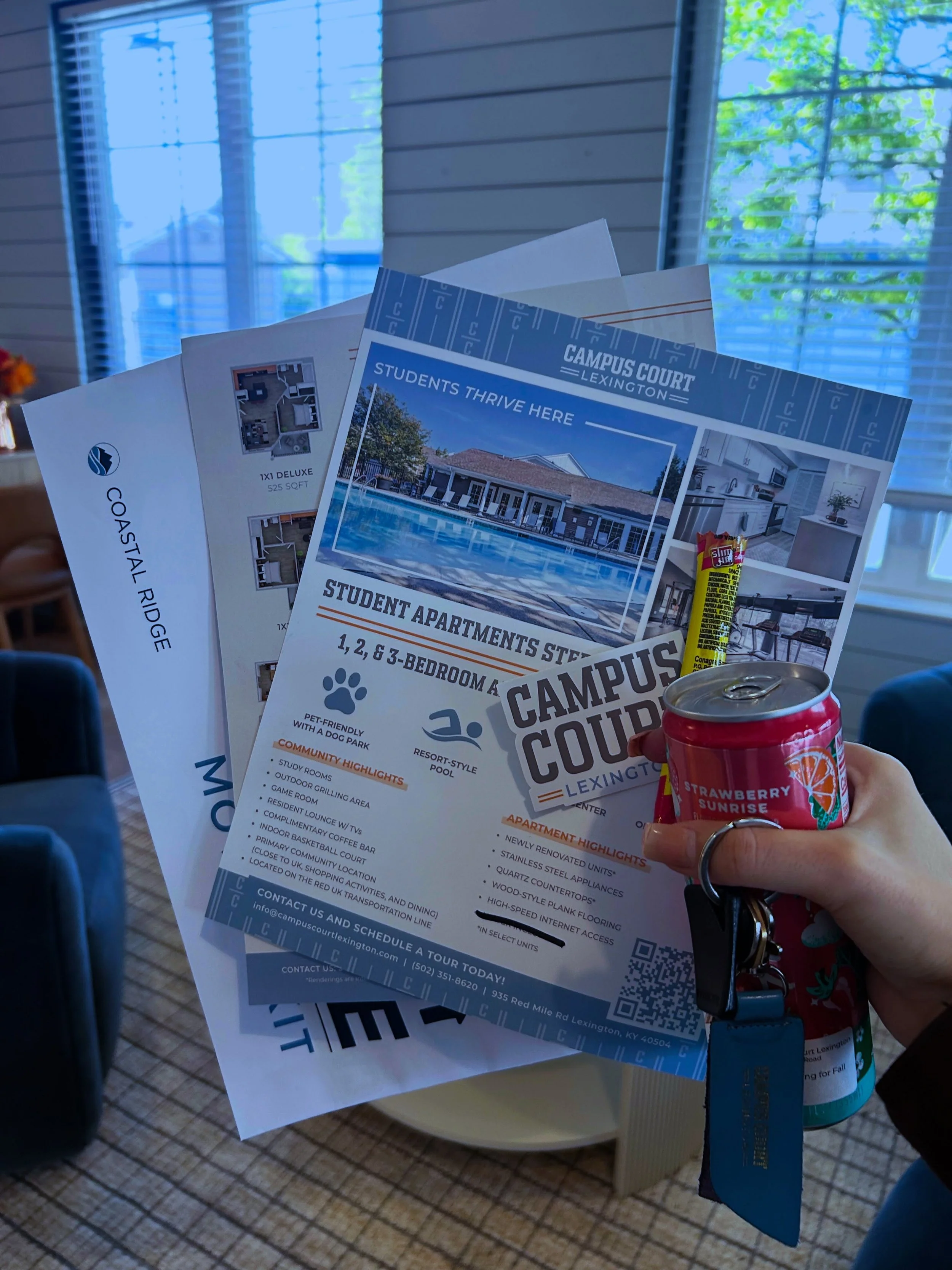 The leasing grip 🤝

📋 Tour materials
🥤 Emotional support drink
🍪 Snack for morale 

Swing by 935 Red Mile Rd and take a tour to find out more about Campus Court Lexington 🩵🧡

#campuscourtlexington #offcampushousing #leasinggrip #lexingtonkentuc
