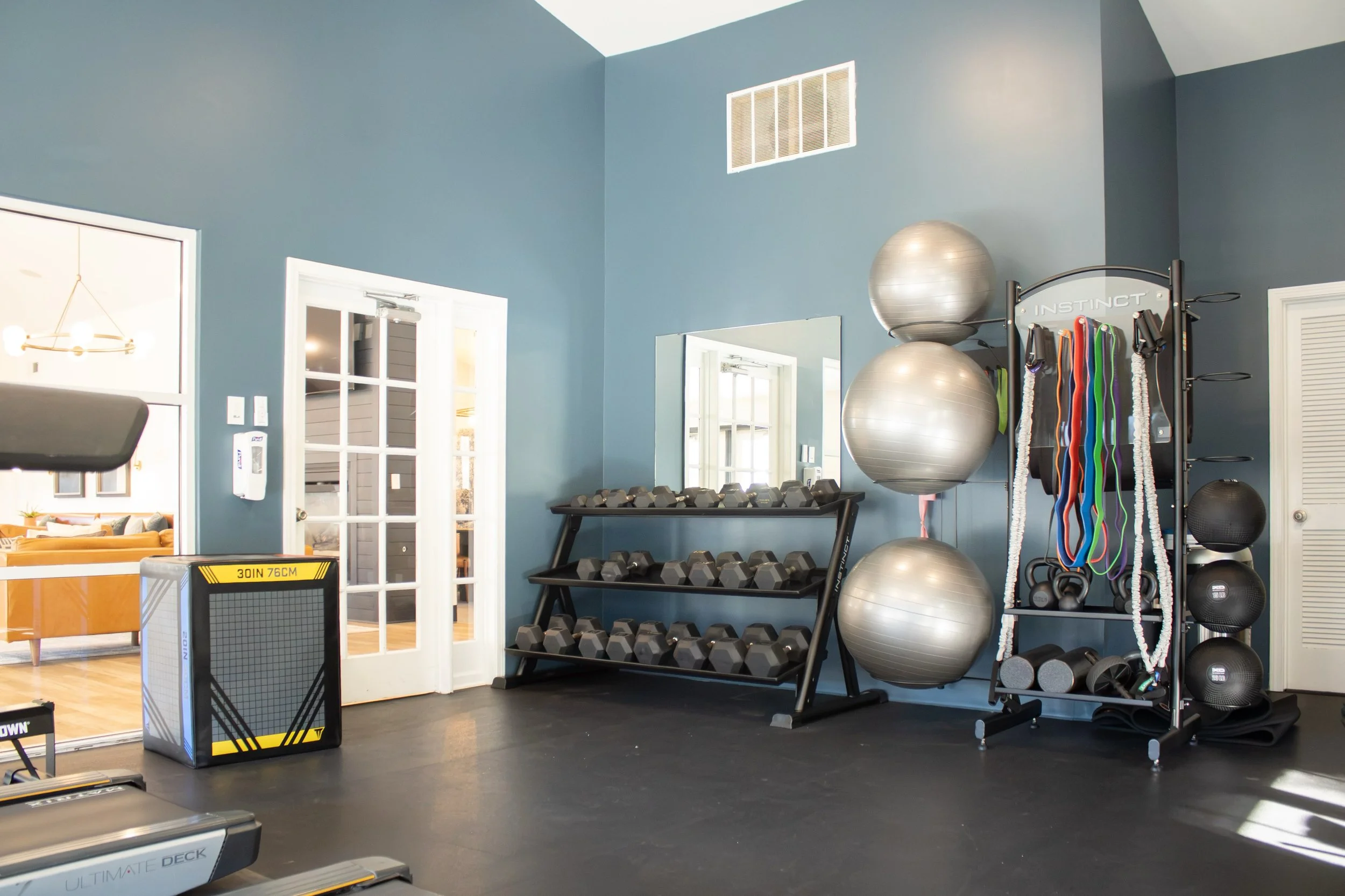 Amenity Highlight: Our Updated Fitness Center! 🏋️💪

Behind the scenes, we&rsquo;ve been putting in work so you can too! Our Fitness Center recently got a refresh with a fresh coat of paint, new equipment, and an even better atmosphere than before. 