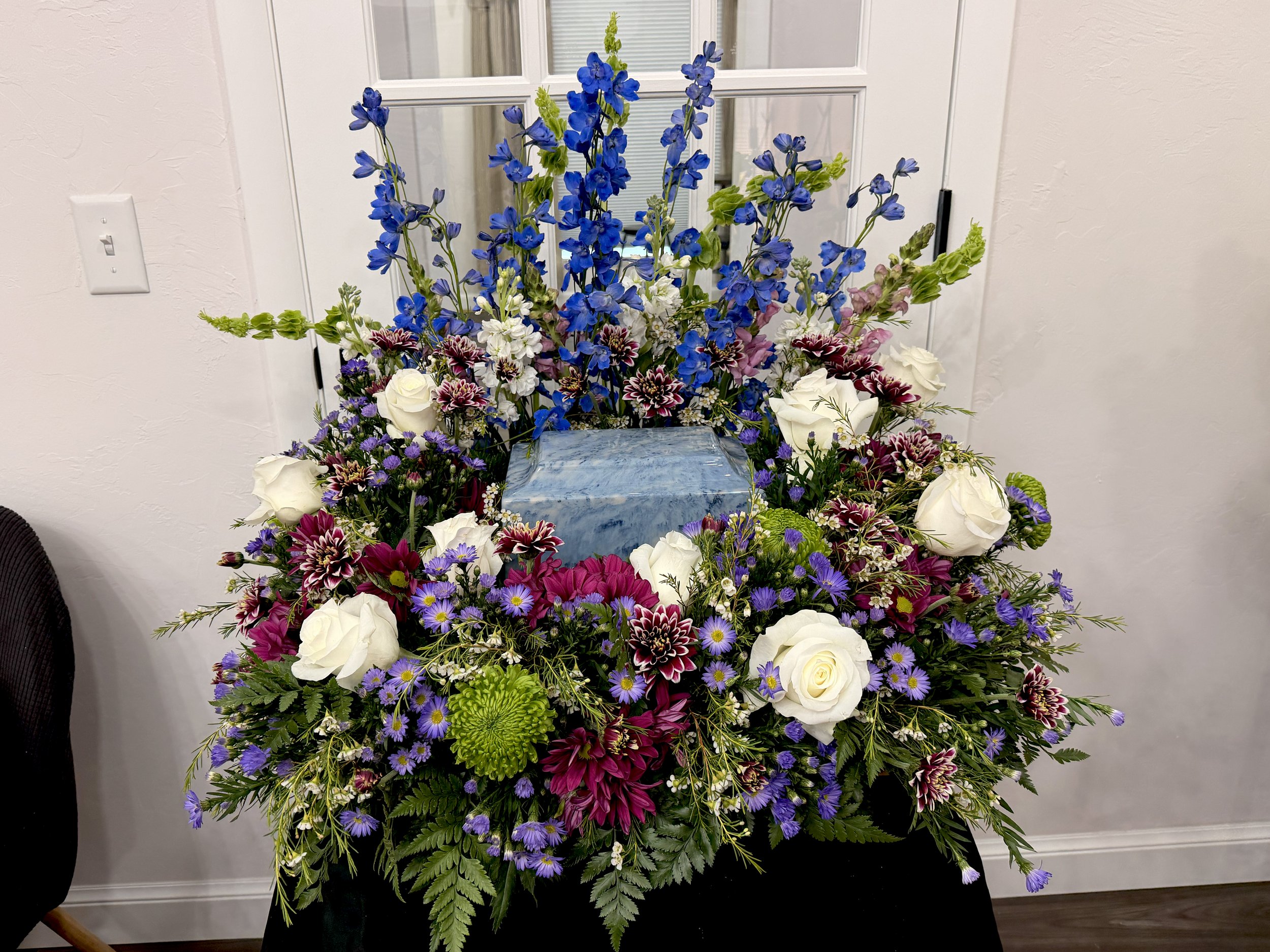 Urn 3 350.00.jpg