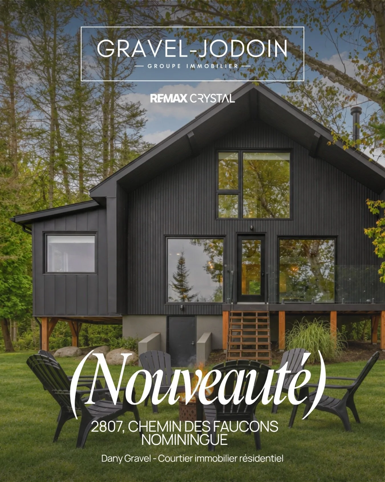 Un, c&rsquo;est bien&hellip; mais deux, c&rsquo;est mieux! 👀🏡🏡

Voici le grand fr&egrave;re de l&rsquo;inscription que je vous ai pr&eacute;sent&eacute;e hier!

Directement sur le magnifique Lac Noir &agrave; Nominingue, ce chalet offre 3 chambres