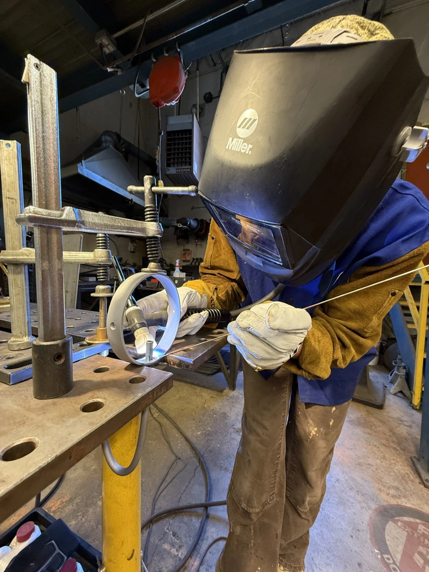 ParedLighting_Welding