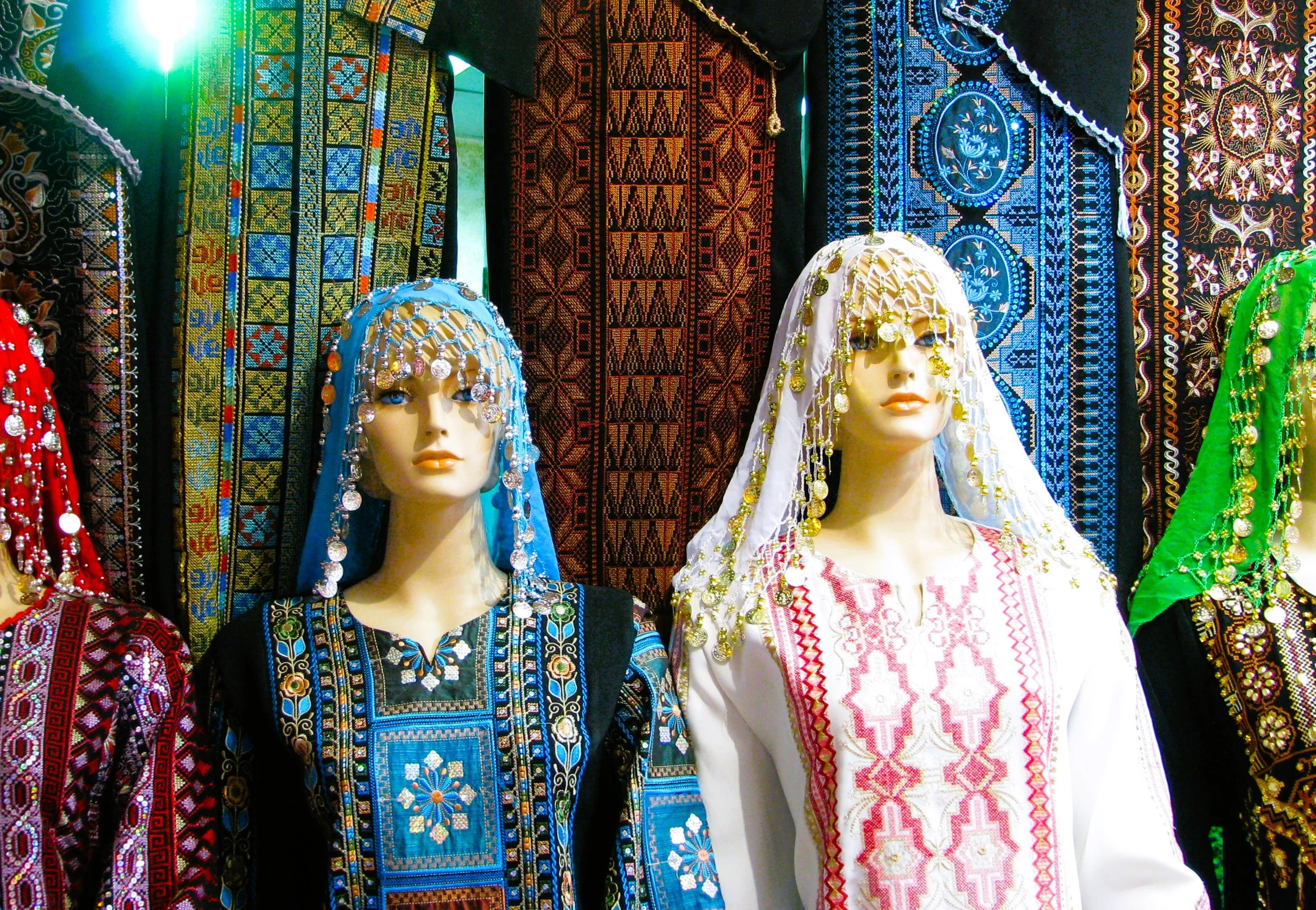womens dress manequins.jpg
