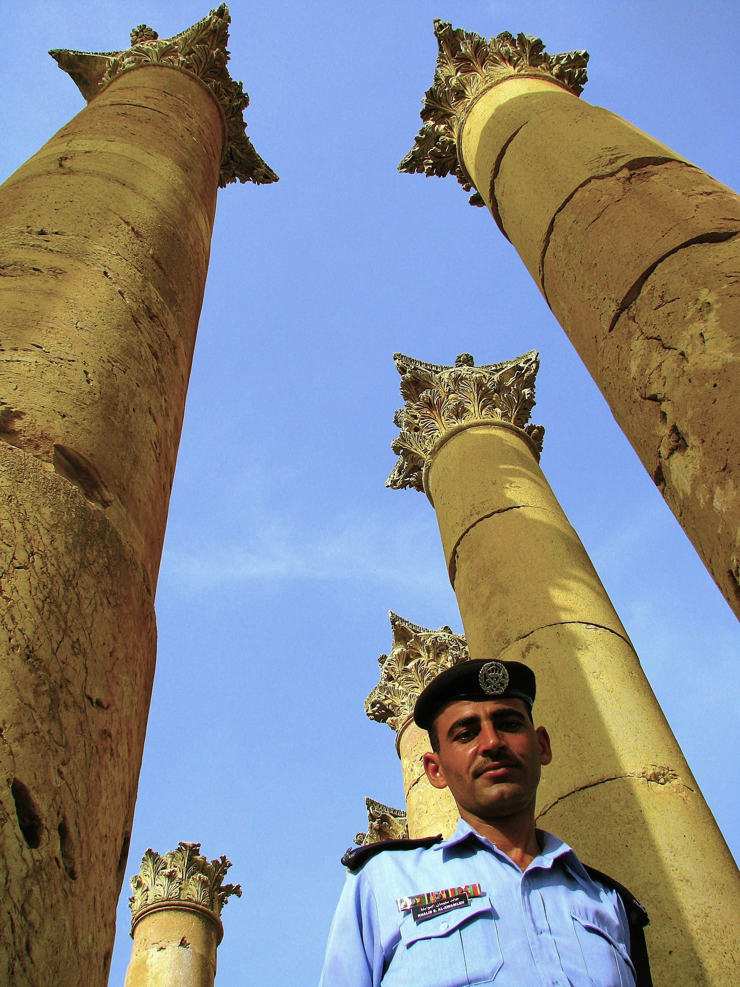 guard columns.jpg