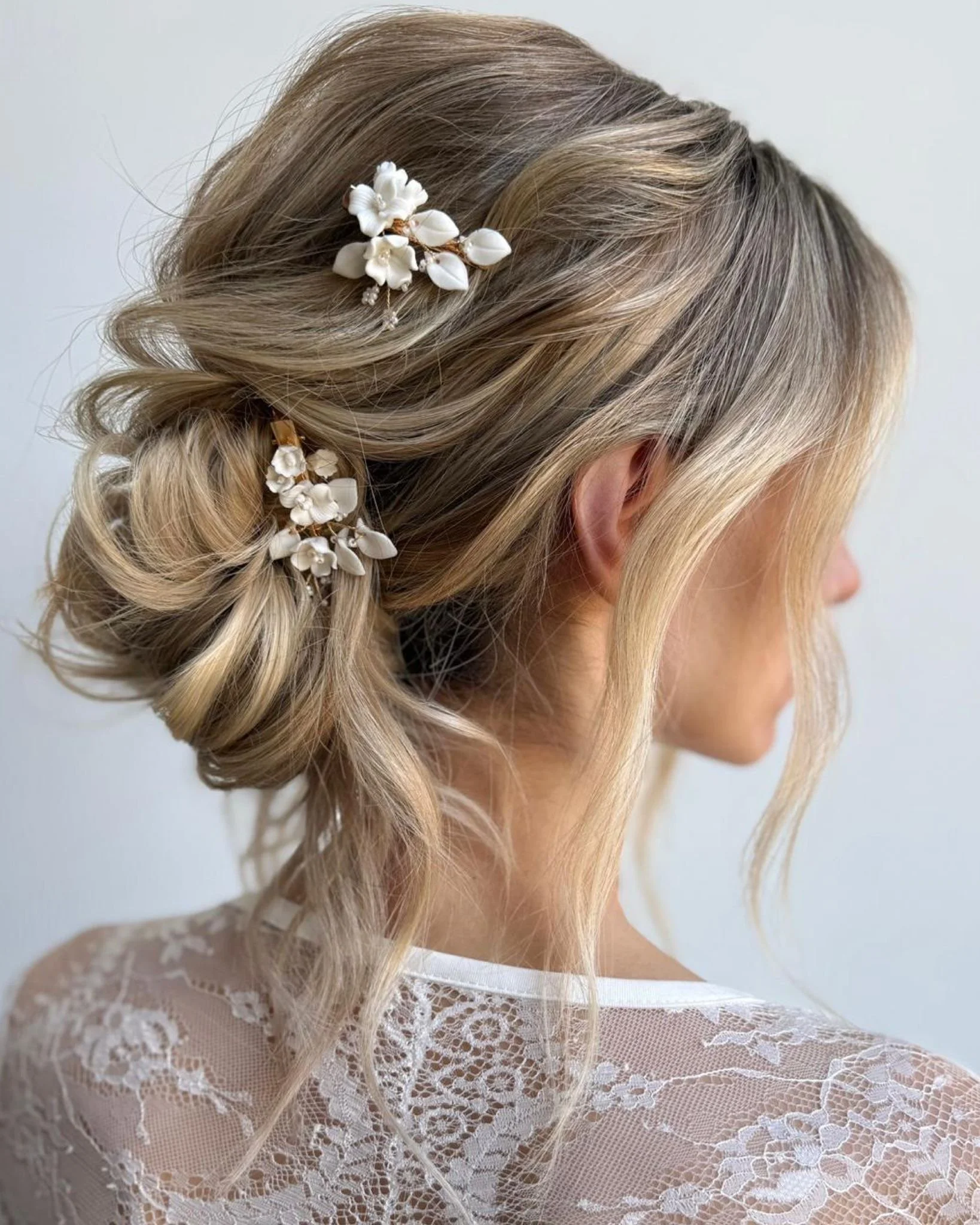 Sabrina Dijkman Hair, Blonde specialist Netherlands, AirTouch blonding Netherlands, Luxury hair salon Netherlands, Hair stylist Zwaag Netherlands, Hair education Netherlands, Bridal hairstylist Netherlands, High end hair color Netherlands