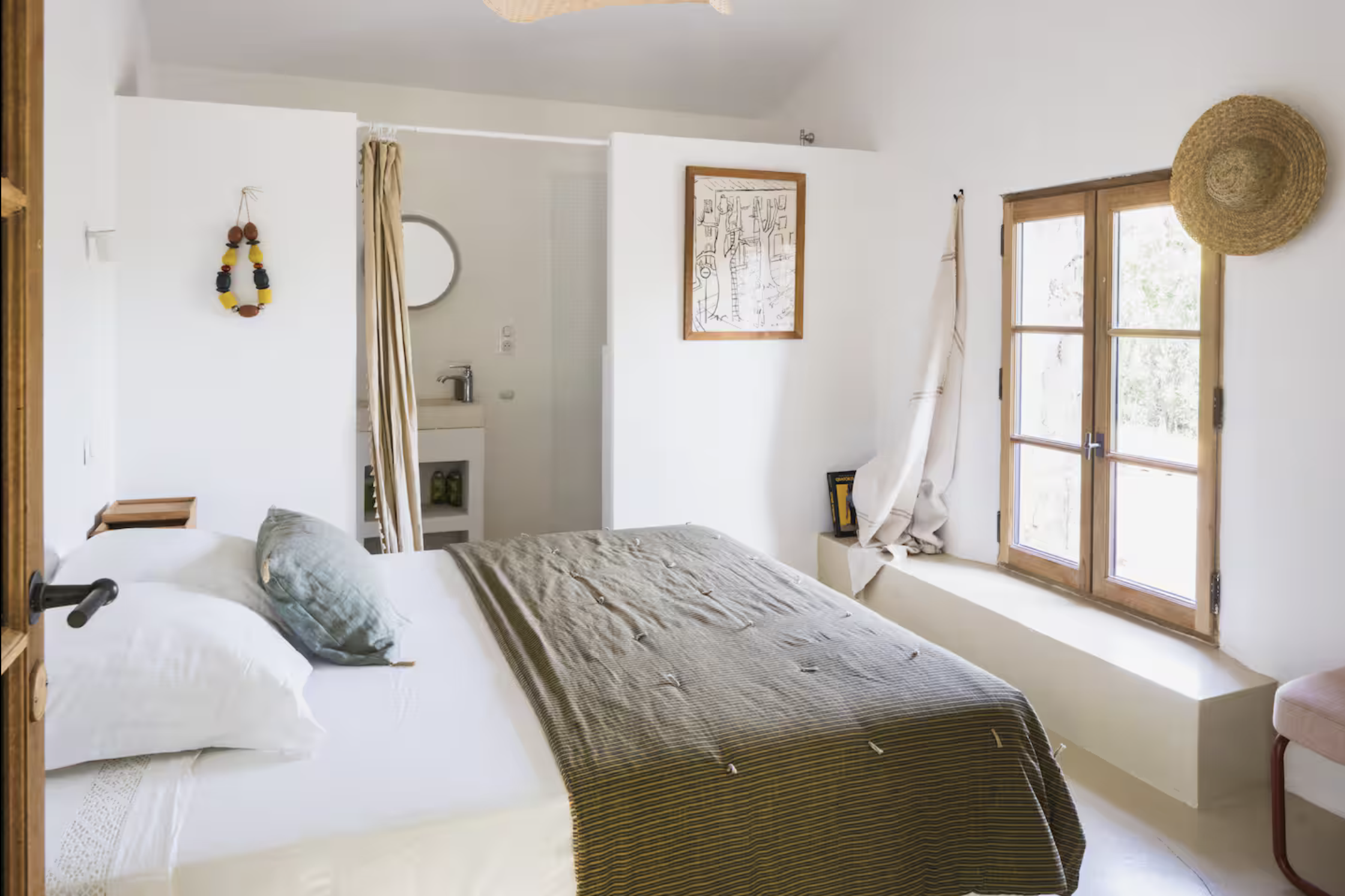 Shared Double Room, £1,150pp