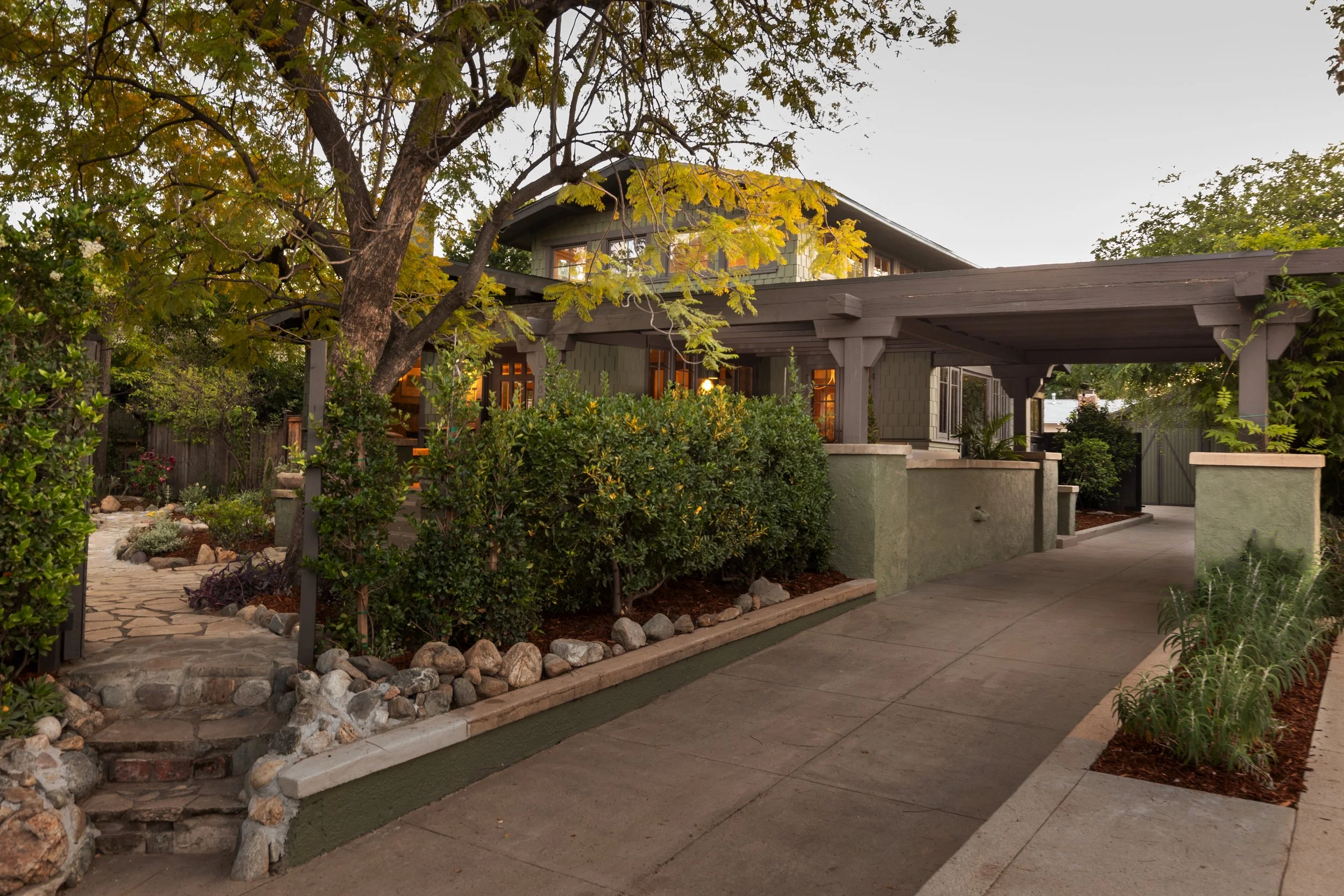 front ext 5 Full.jpg