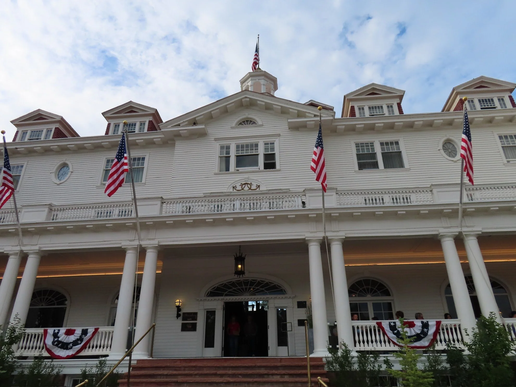 Our First-Timer’s Guide to a Perfect Day in Estes Park, Colorado