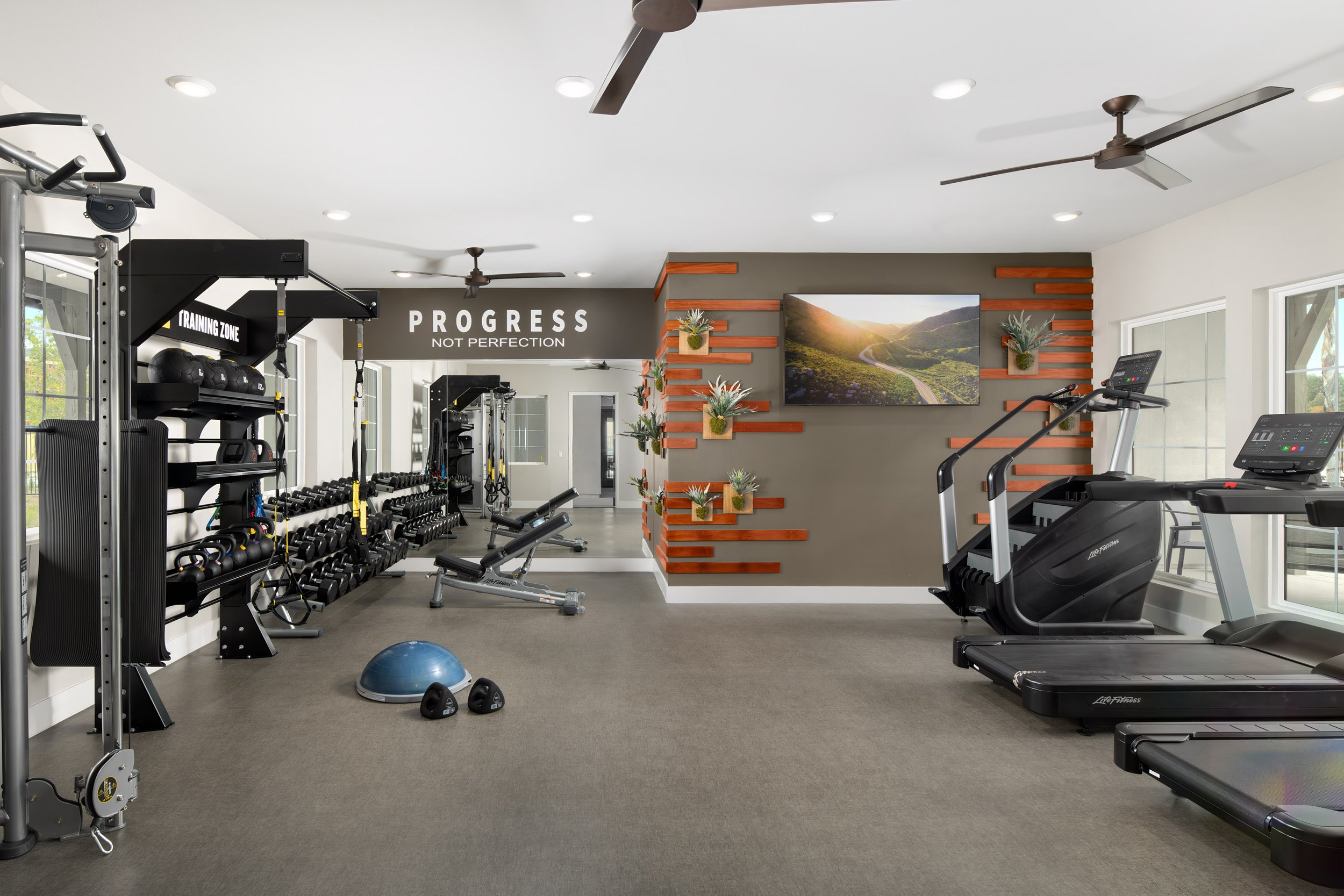 Menifee_Amenities_Web-1.jpg