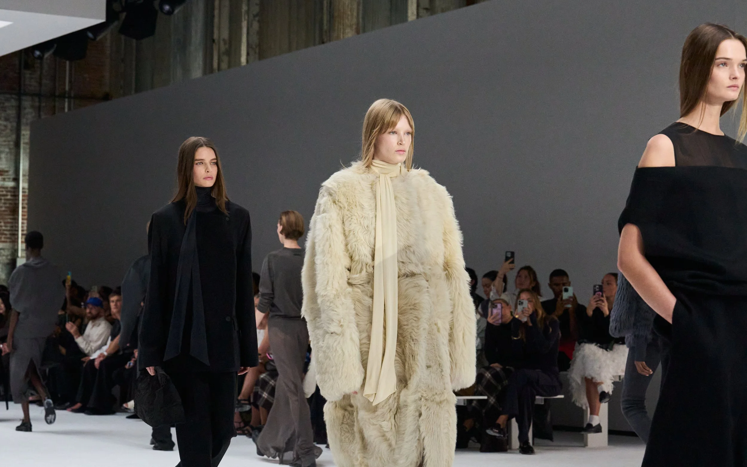COS Runway AW25