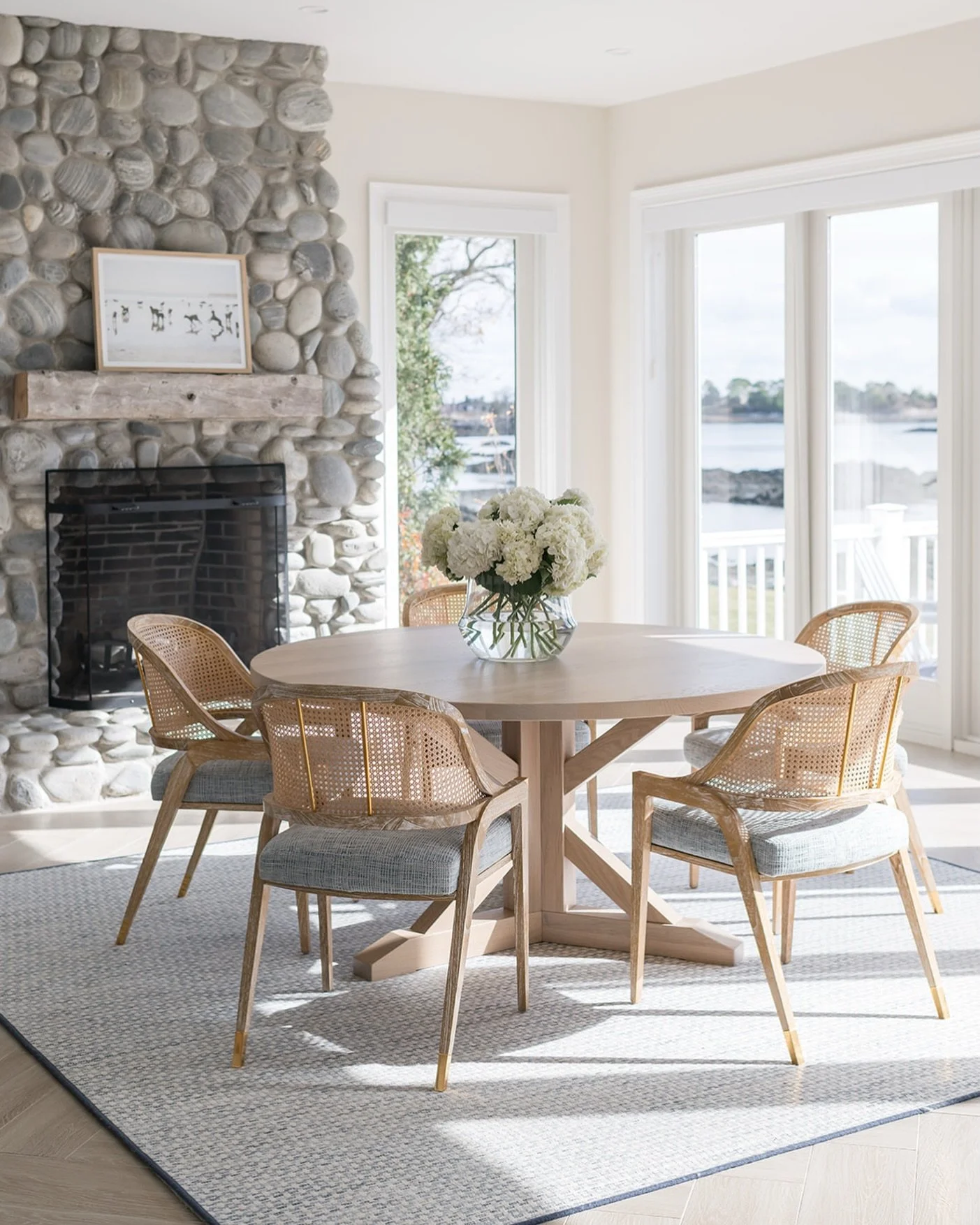 Spring is officially here and guess what? Summer is just around the corner! This gorgeous ocean front home will be in full swing soon with lots of family and friends. Until then let&rsquo;s just gaze at this lovely little dining space, shall we?