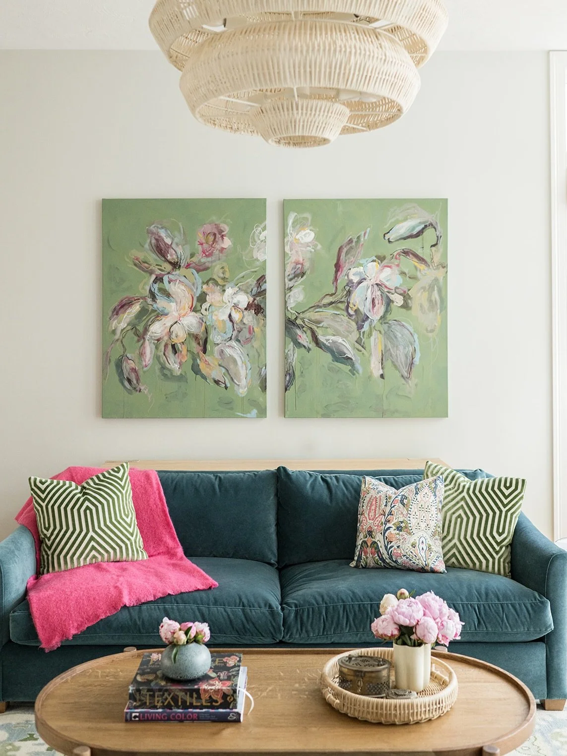 We love clients who dare to be bold, and this library transformation is proof that vibrant colors can elevate a room! We simplified the layout for effortless entertaining and added textures, patterns, and color pops. The result? A happy, inviting atm