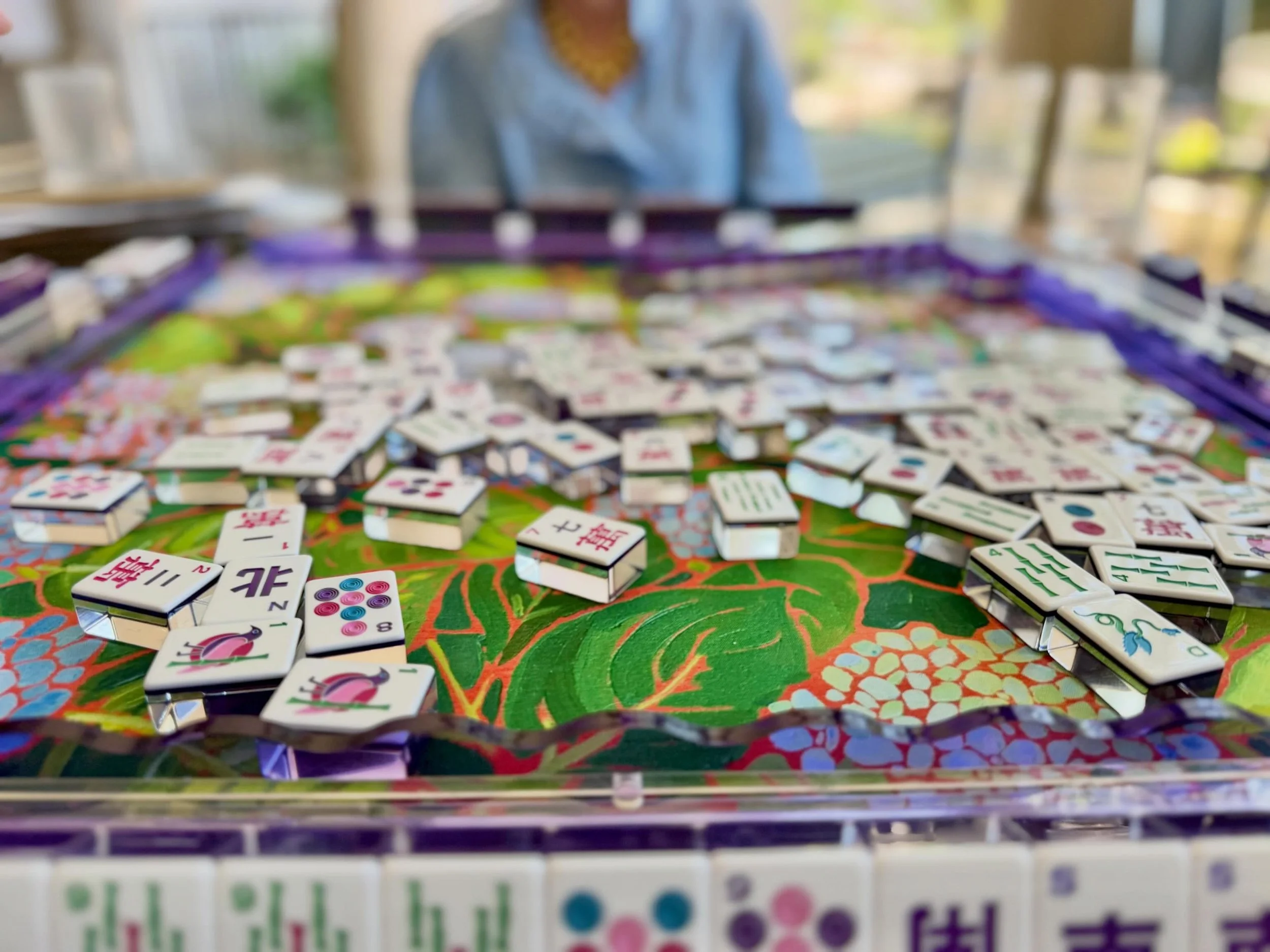 The tiles were not cooperating. The lunch was. Spent the afternoon al fresco with family &amp; friends (old and new) around the most beautiful setup: @two.sparrows.mahjong Lucky Rabbit tiles, @marybensonart Hydrangea mat, @myfairmahjong clear acrylic