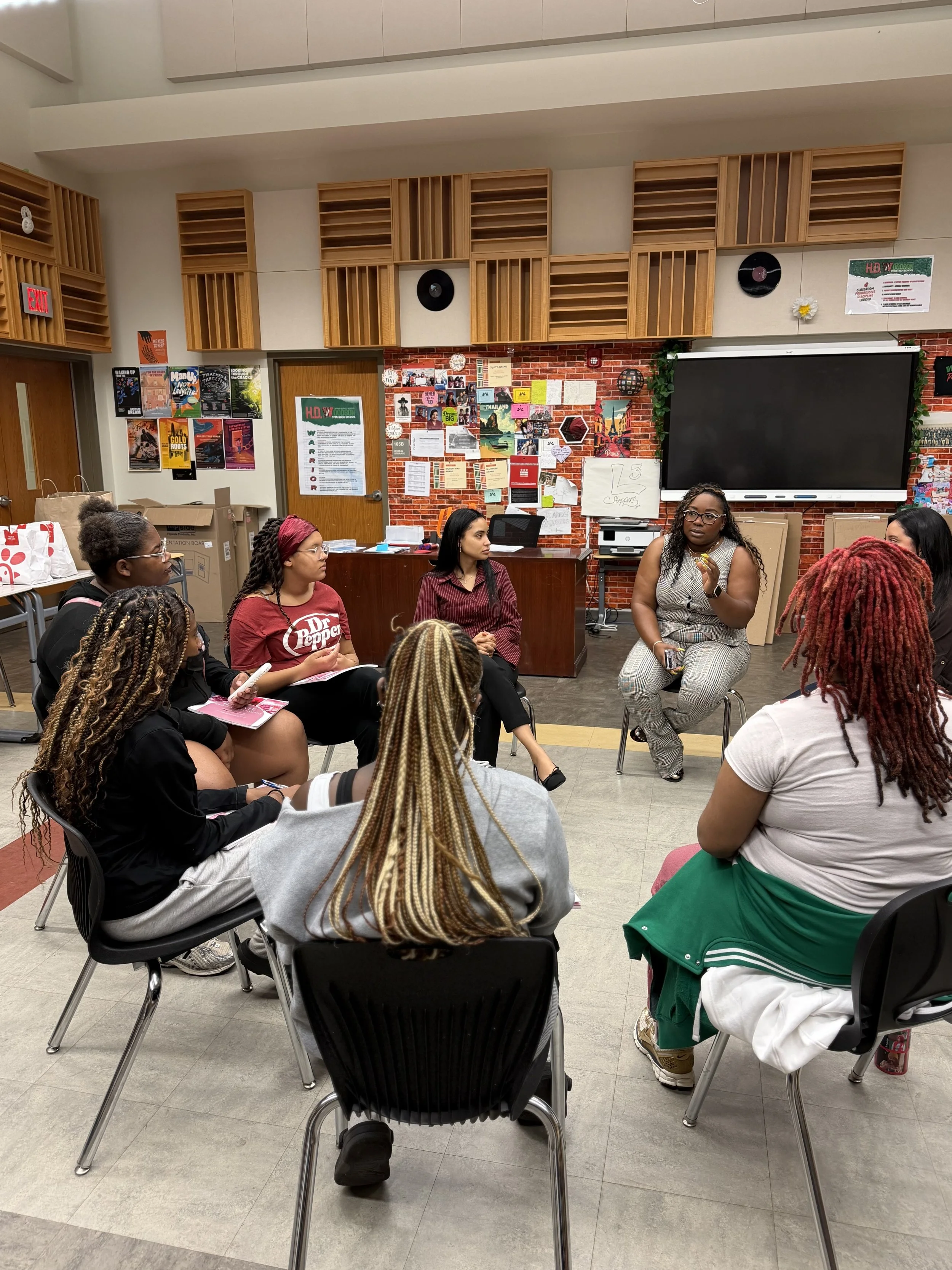 girls in a group mentorship