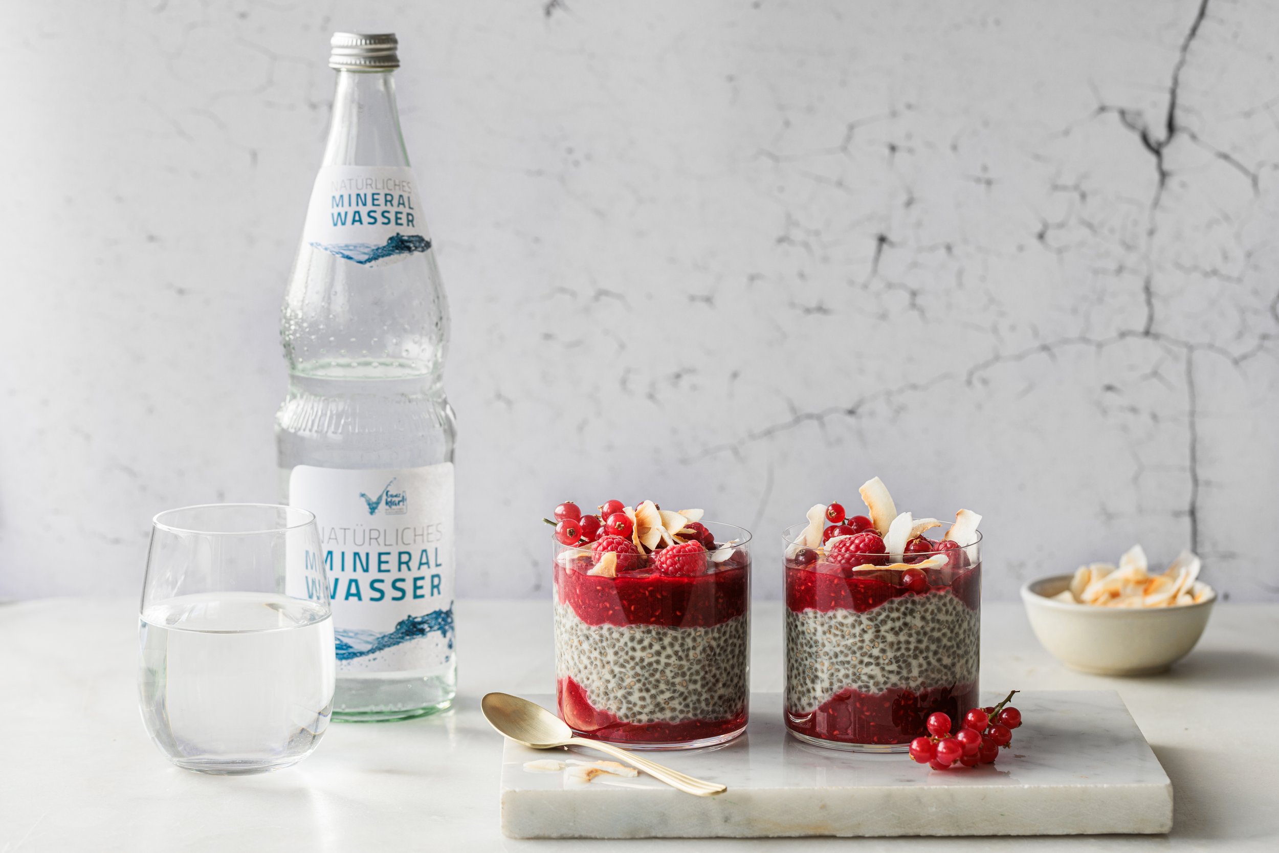 VDM-final-32Mineralwasser-Chia-Pudding.jpg